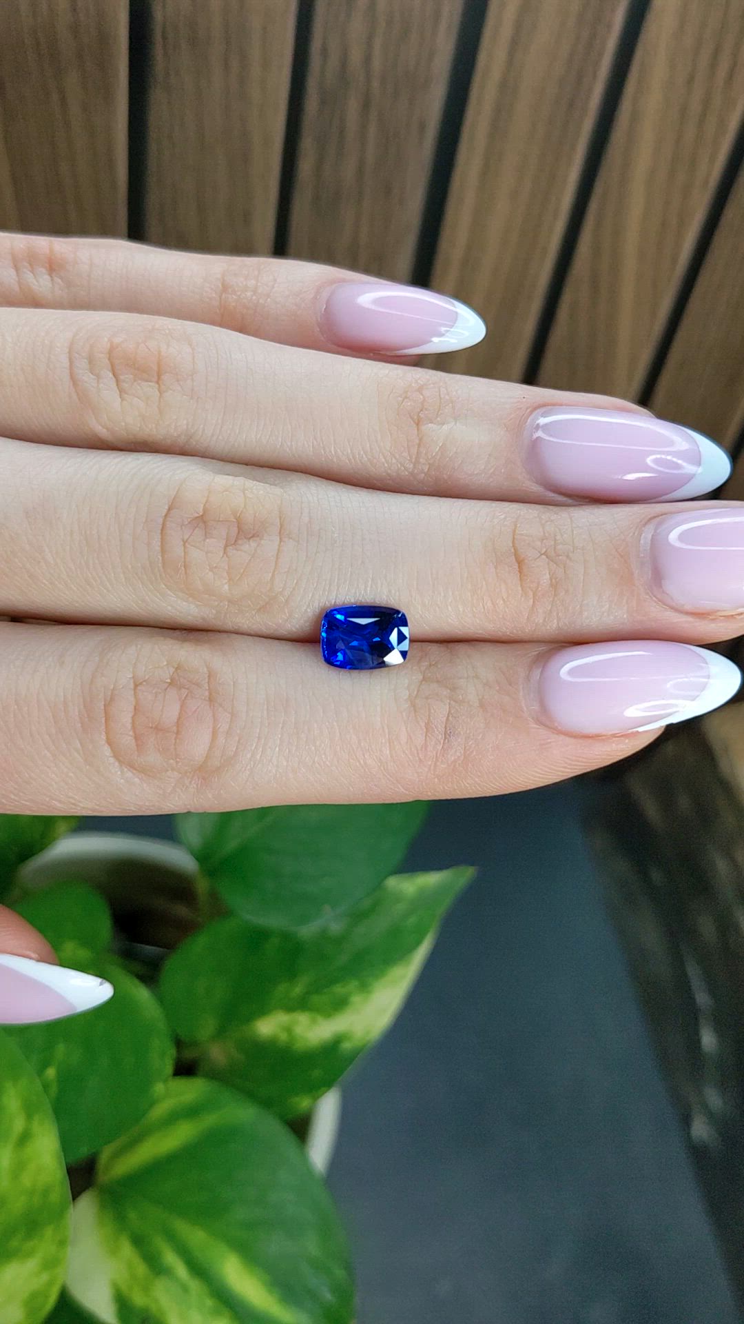2.24 Ct. Blue Sapphire from Ceylon (Sri Lanka) Size Video