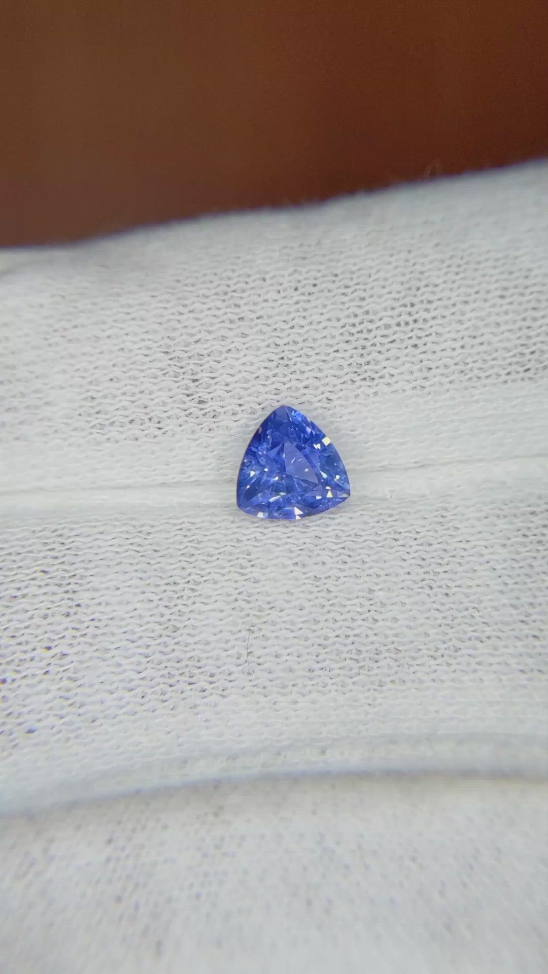 0.92 Ct. Blue Sapphire from Ceylon (Sri Lanka) Size Video