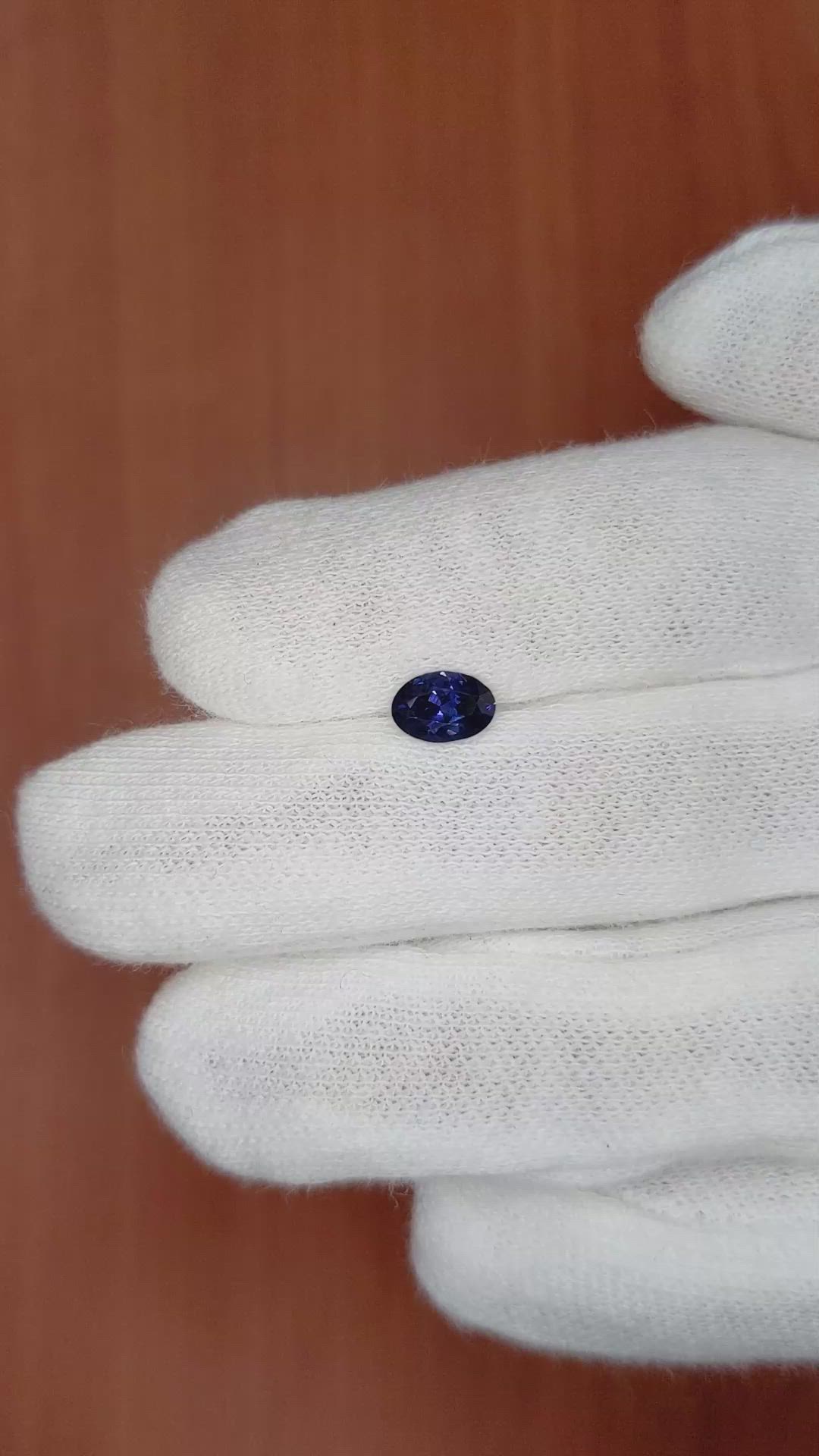 0.65 Ct. Color Change Sapphire from Ceylon (Sri Lanka) Size Video