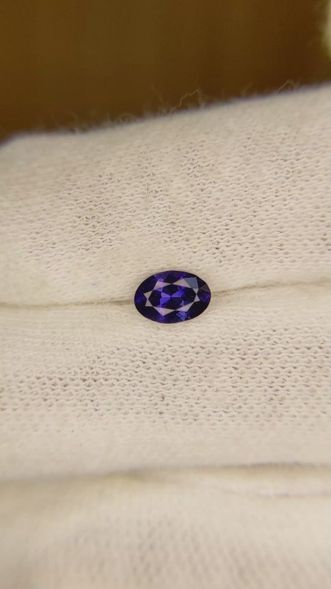 0.65 Ct. Color Change Sapphire from Ceylon (Sri Lanka) Size Video
