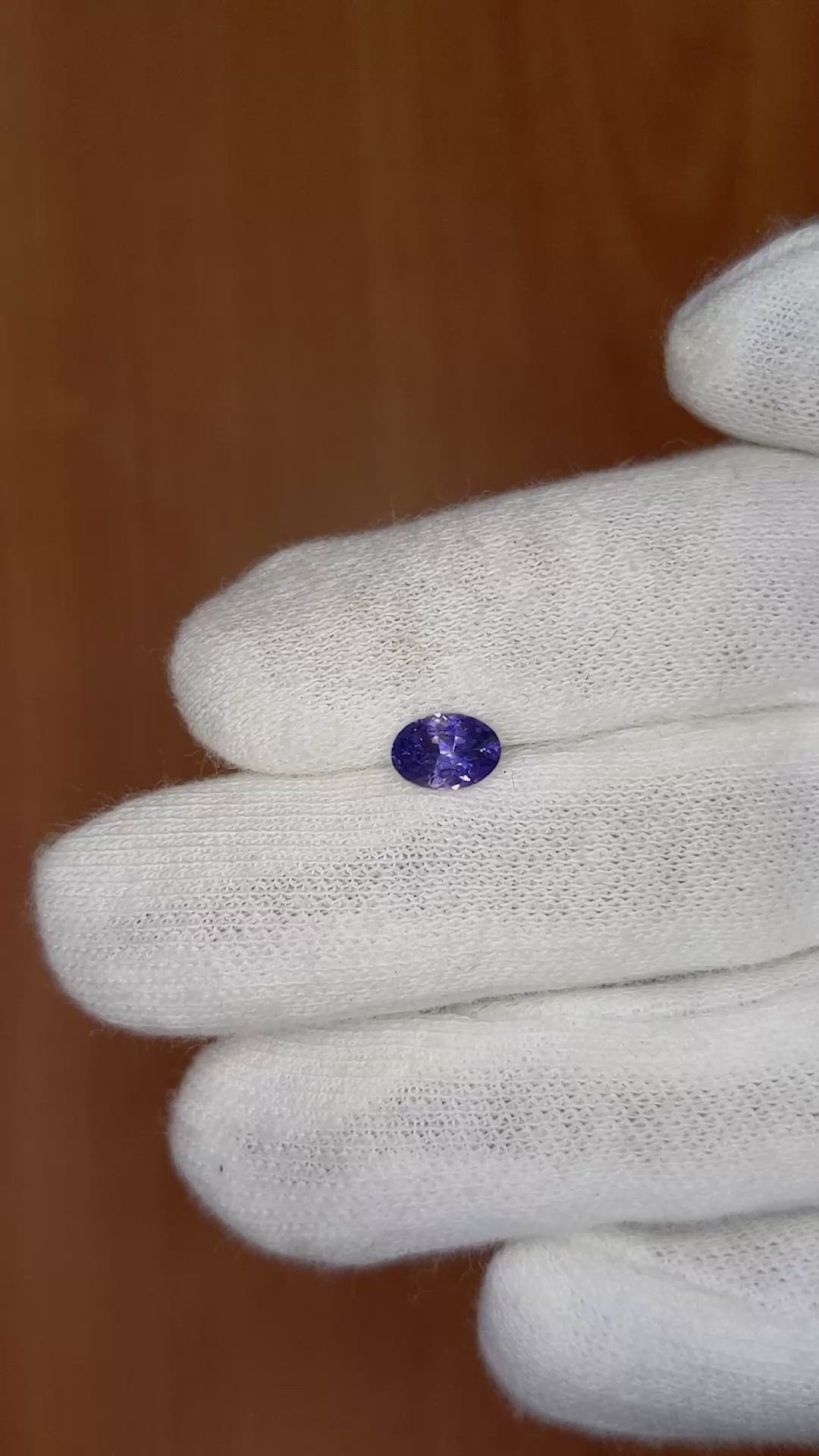 0.70 Ct. Purplish Blue Sapphire from Ceylon (Sri Lanka) Size Video