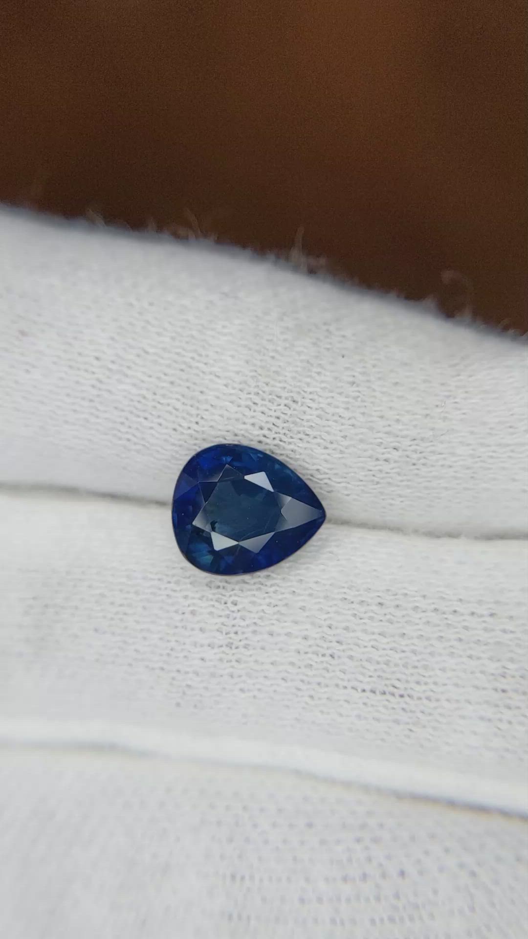 2.44 Ct. Blue Sapphire from Ceylon (Sri Lanka) Size Video