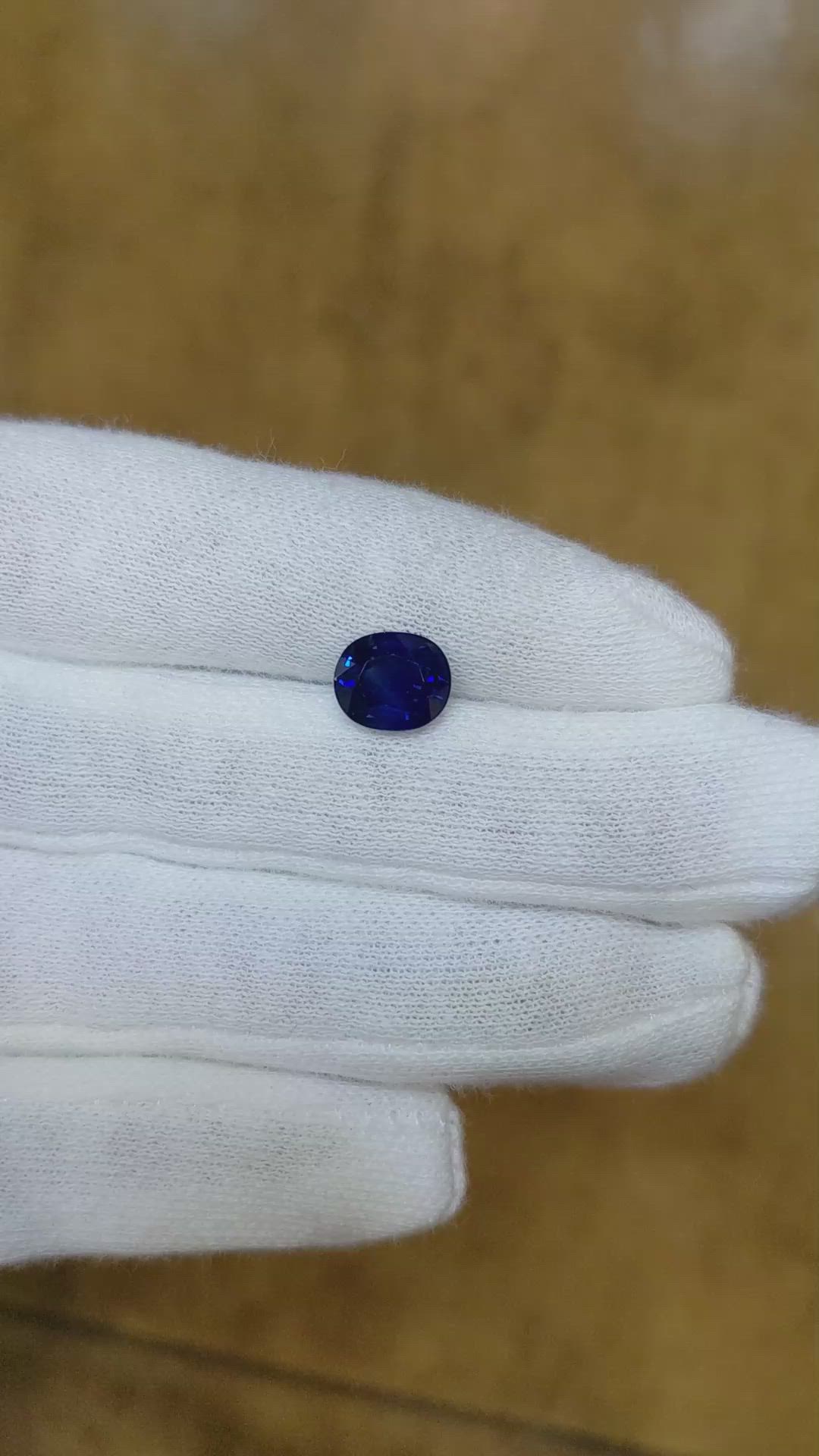 2.23 Ct. Blue Sapphire from Ceylon (Sri Lanka) Size Video