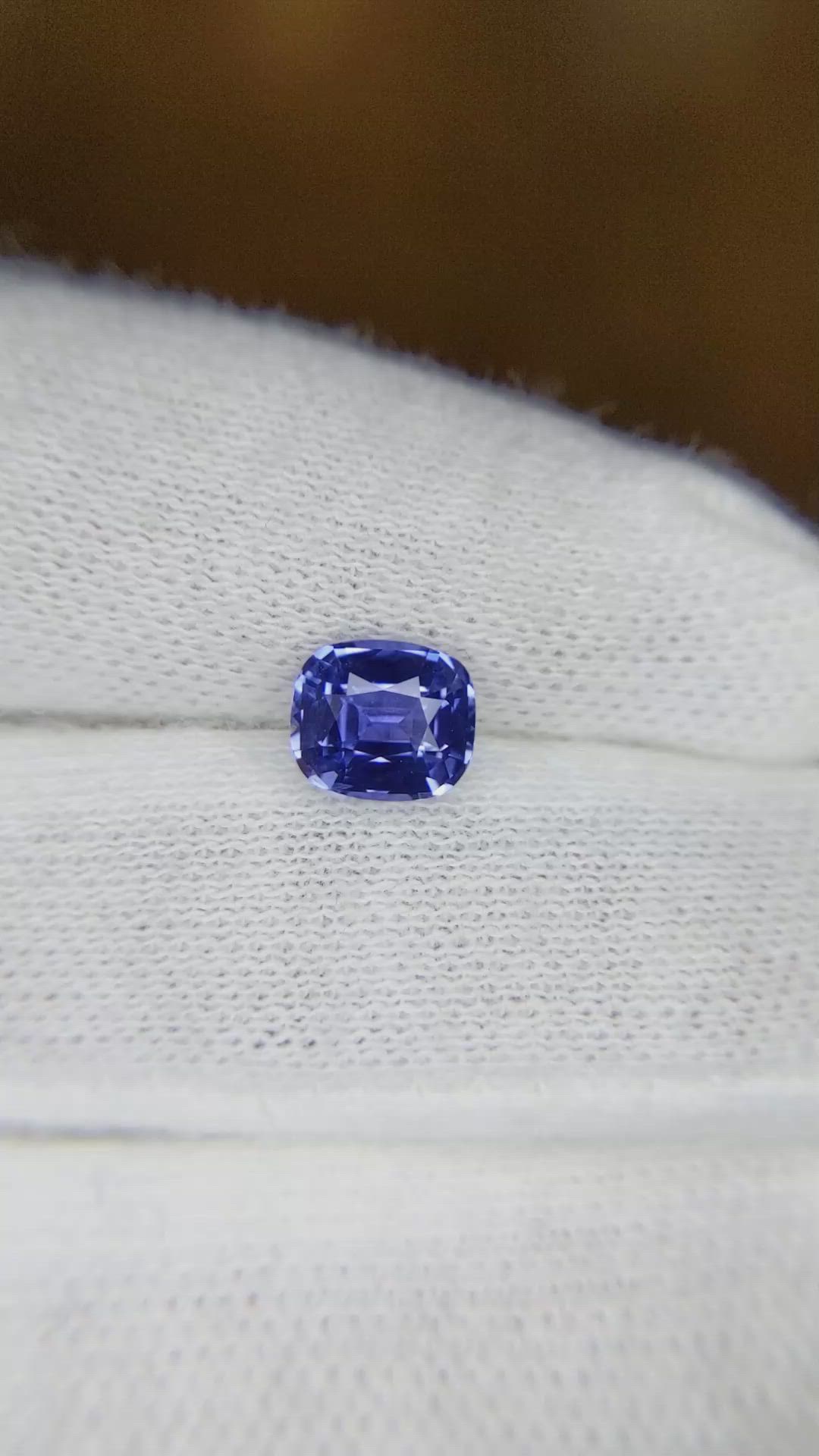 1.40 Ct. Blue Sapphire from Ceylon (Sri Lanka) Size Video
