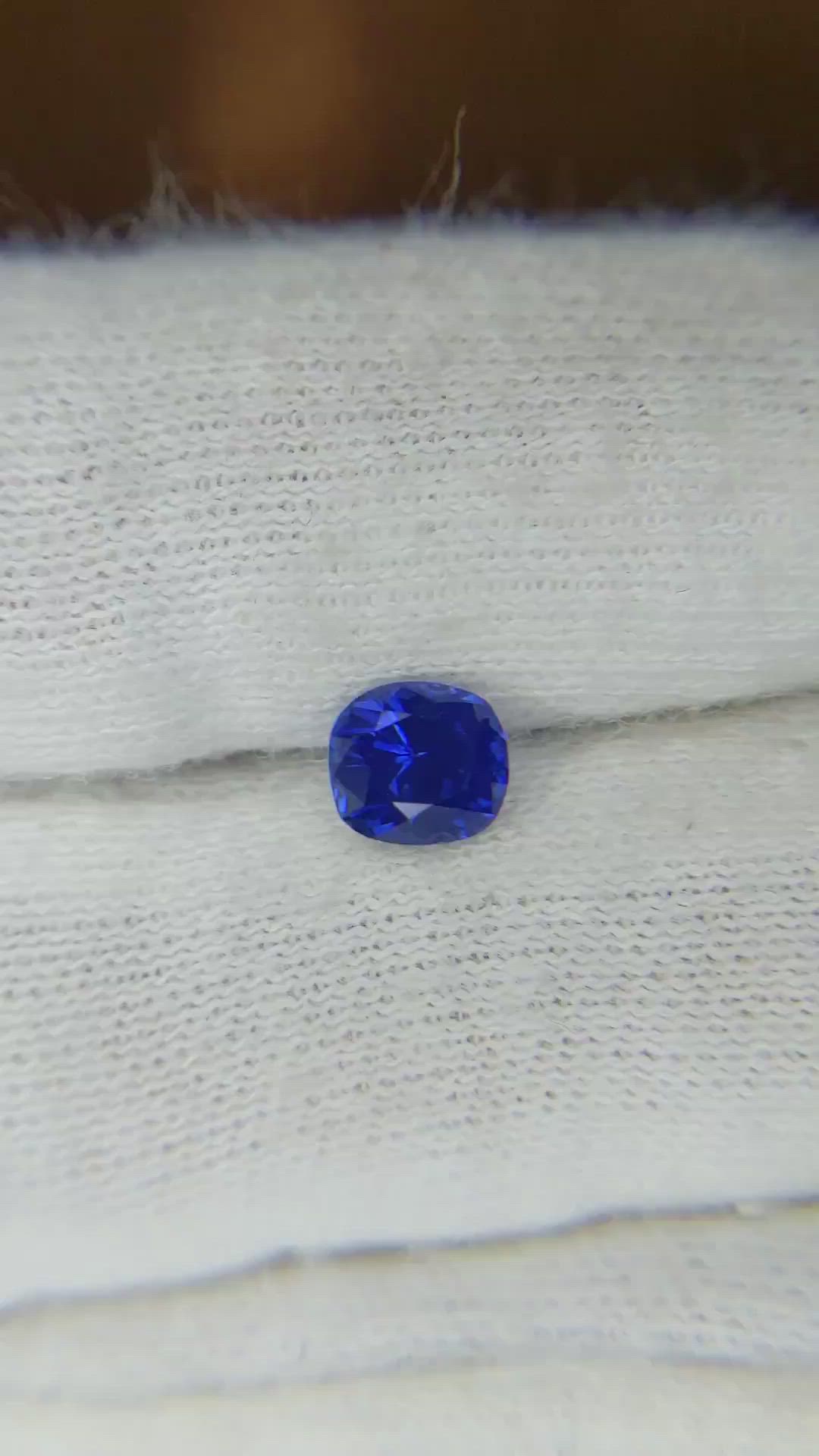 0.76 Ct. Blue Sapphire from Ceylon (Sri Lanka) Size Video