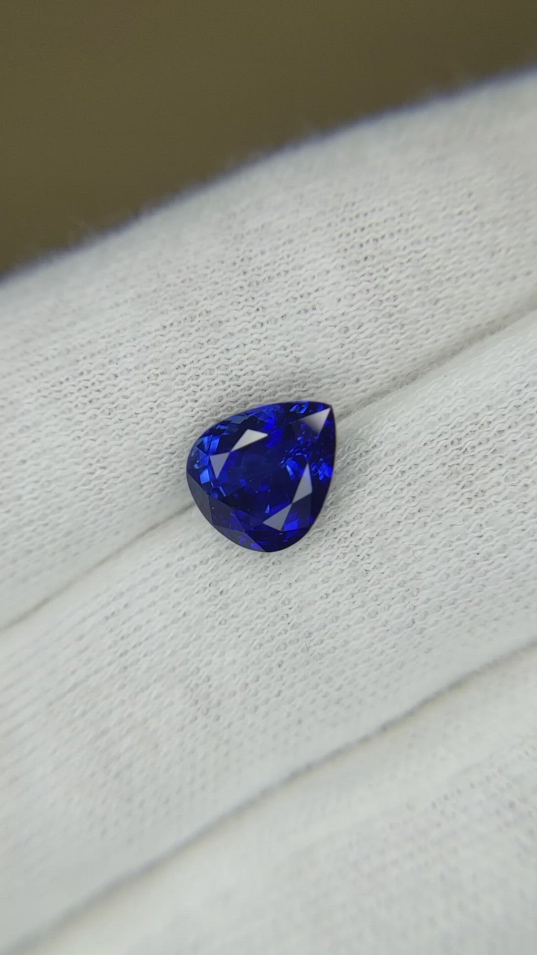 3.27 Ct. Blue Sapphire from Madagascar Size Video
