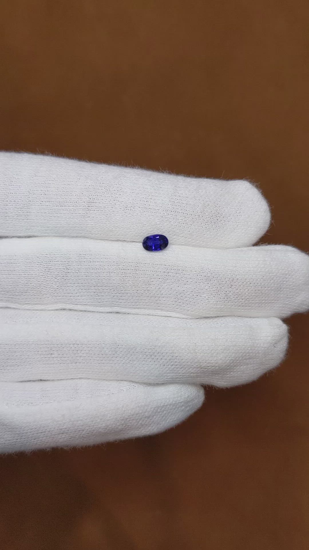 0.49 Ct. Blue Sapphire from Ceylon (Sri Lanka) Size Video