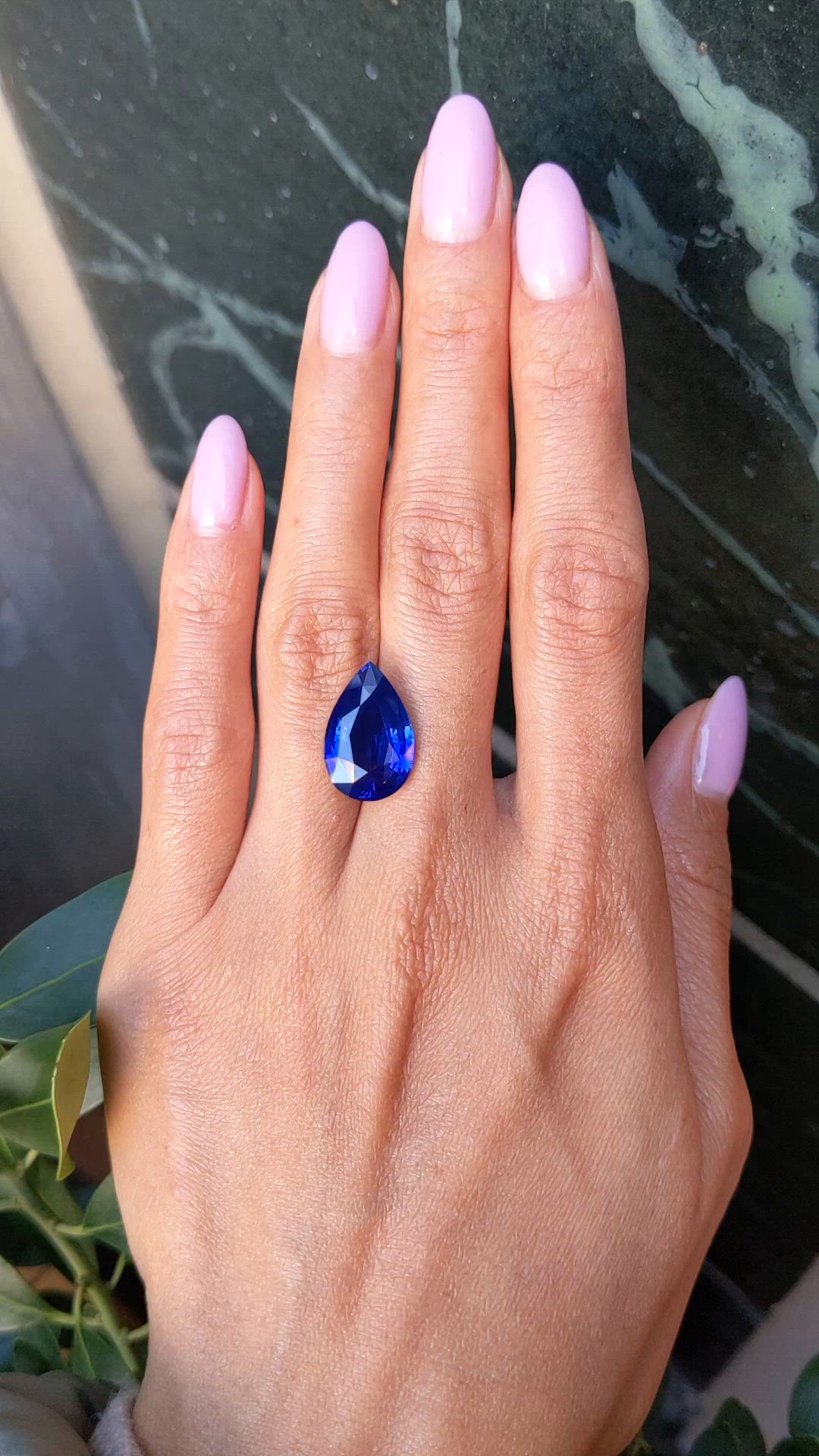 10.15 Ct. Blue Sapphire from Ceylon (Sri Lanka) Size Video