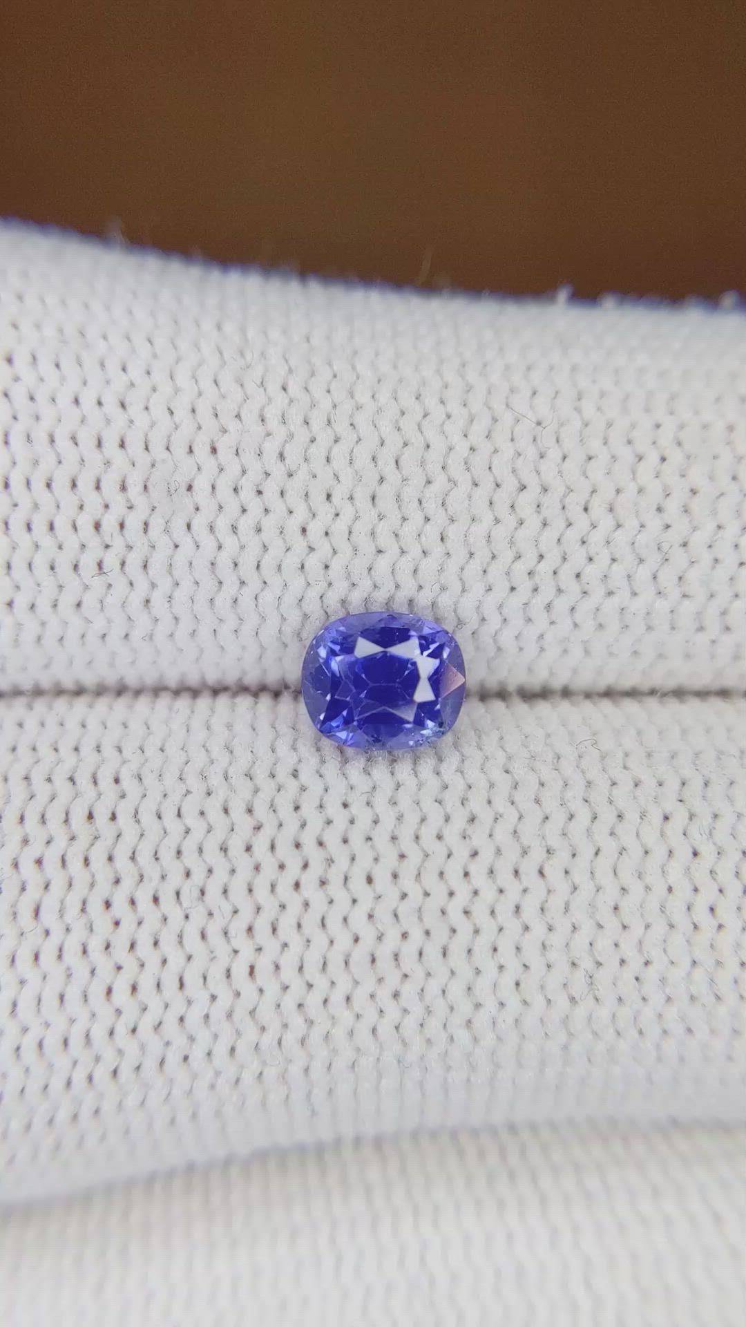 1.13 Ct. Blue Sapphire from Ceylon (Sri Lanka) Size Video