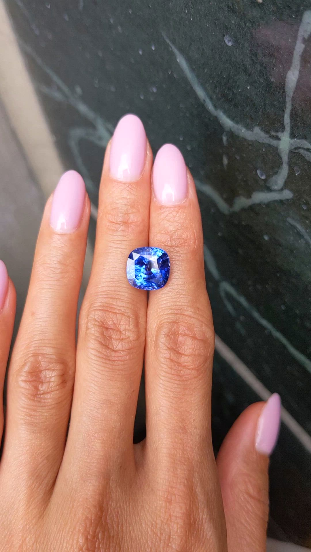 7.60 Ct. Blue Sapphire from Ceylon (Sri Lanka) Size Video