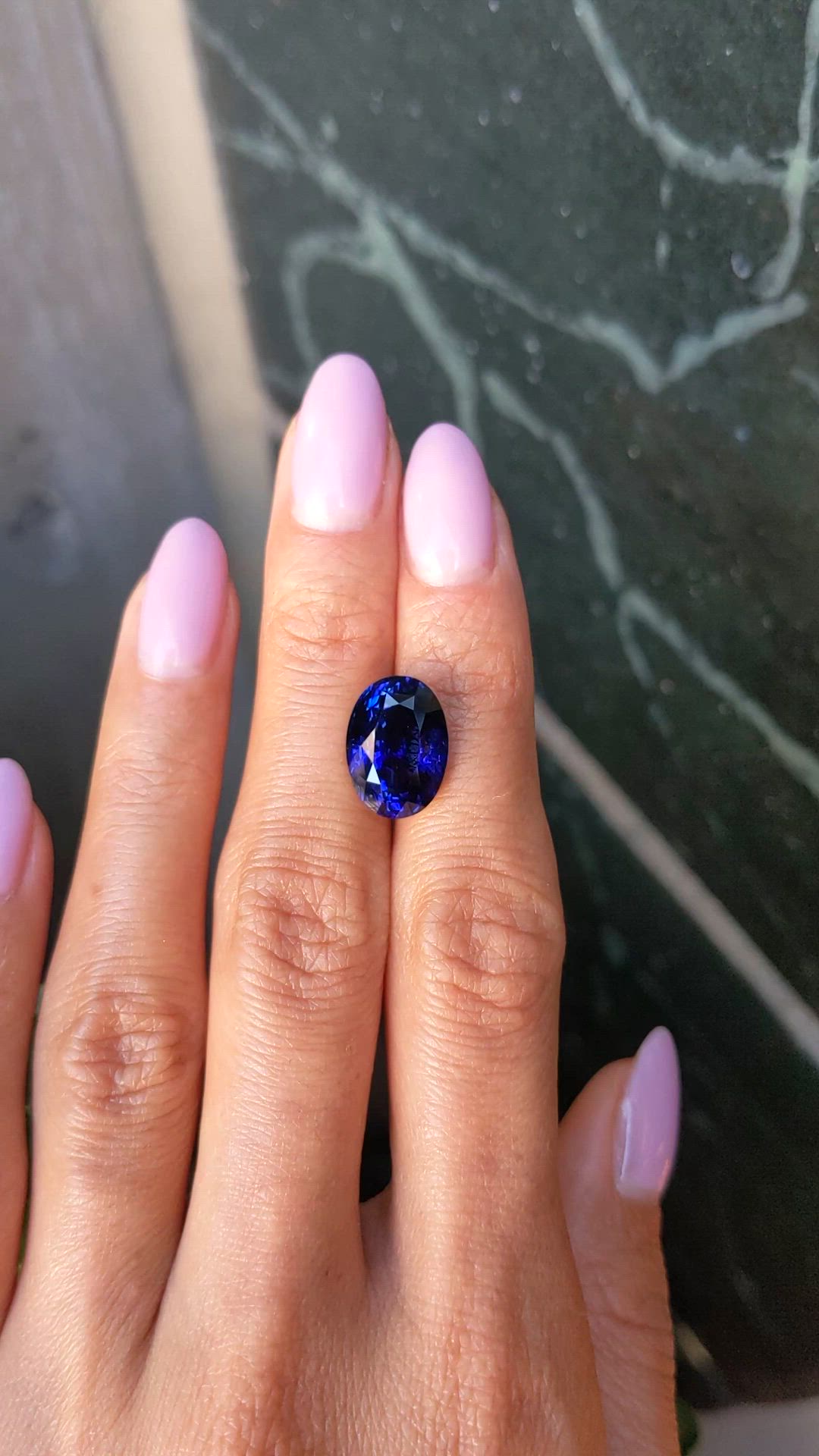 9.07 Ct. Blue Sapphire from Ceylon (Sri Lanka) Size Video