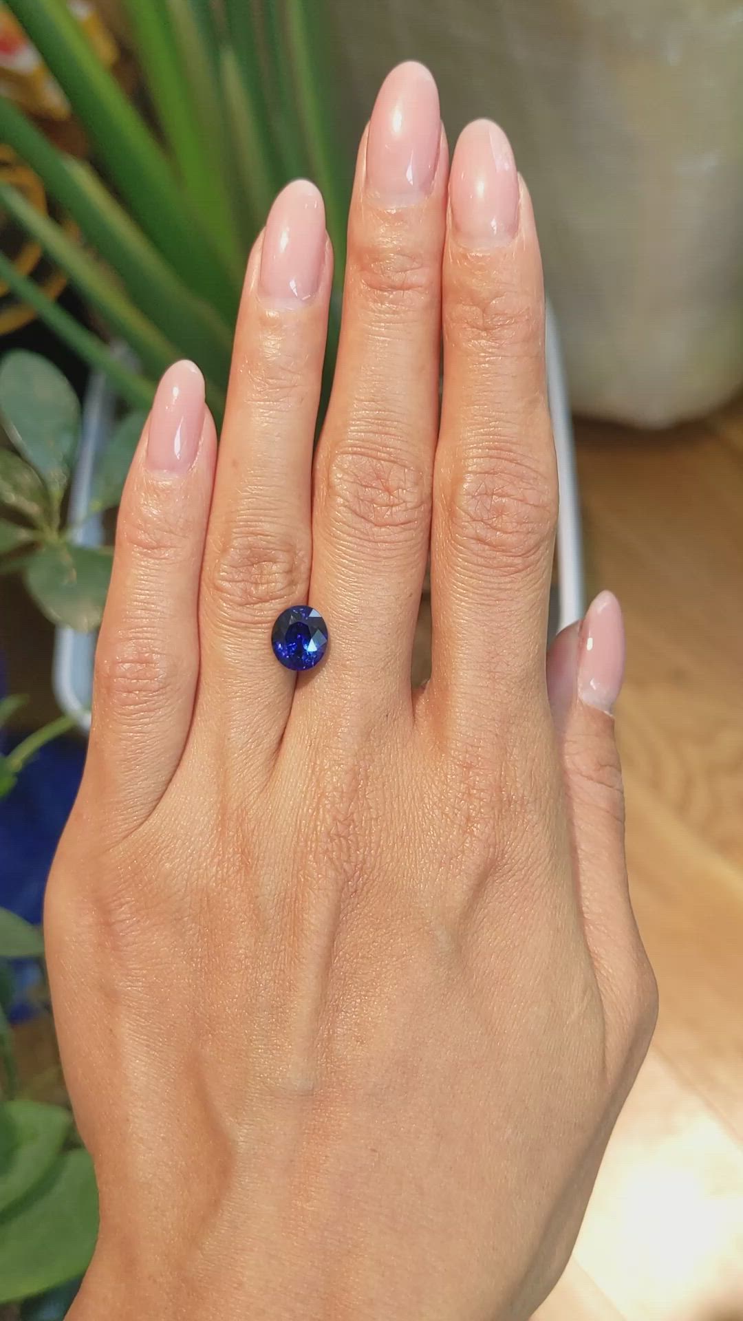 3.53 Ct. Blue Sapphire from Ceylon (Sri Lanka) Size Video