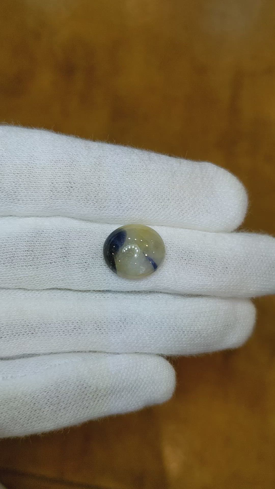 7.12 Ct. Bi Color Cabochon Sapphire from Burma (Myanmar) Size Video