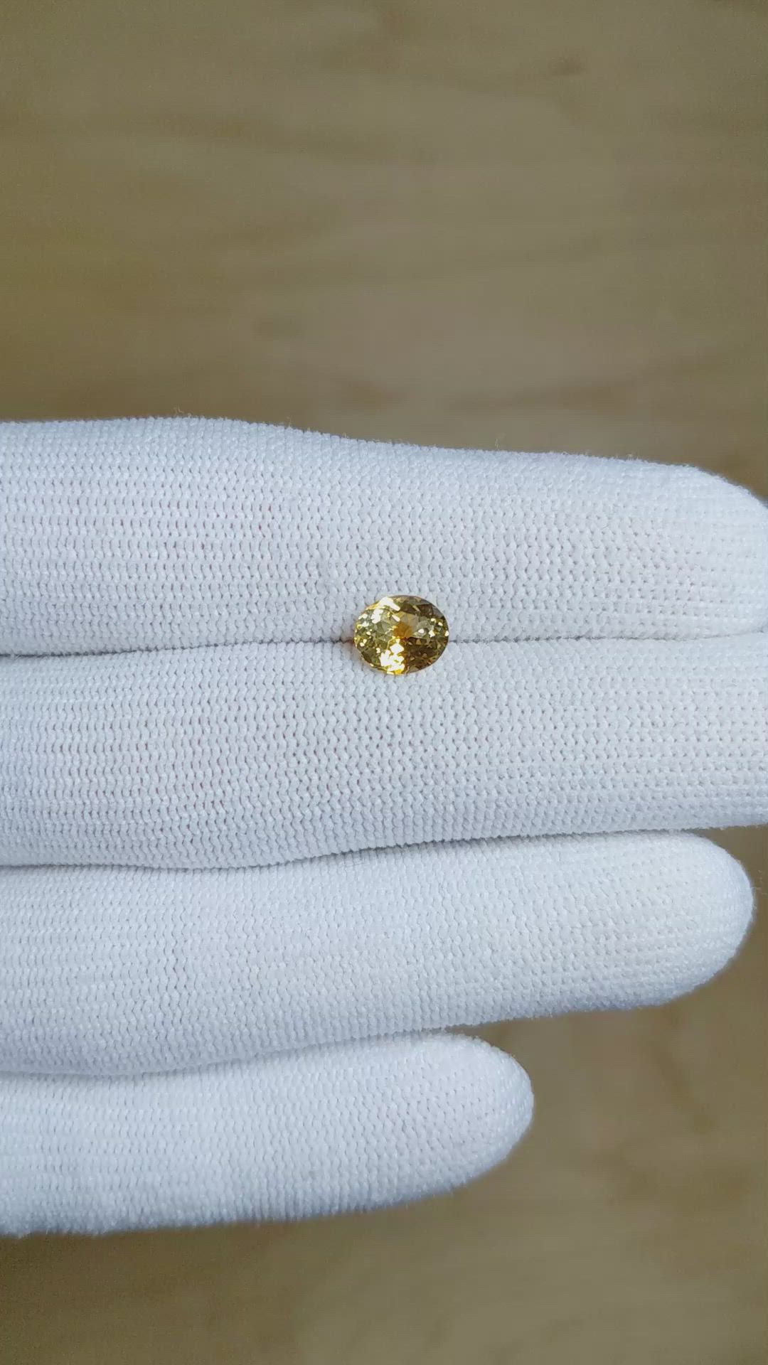 1.36 Ct. Bi Color Sapphire from Montana Size Video