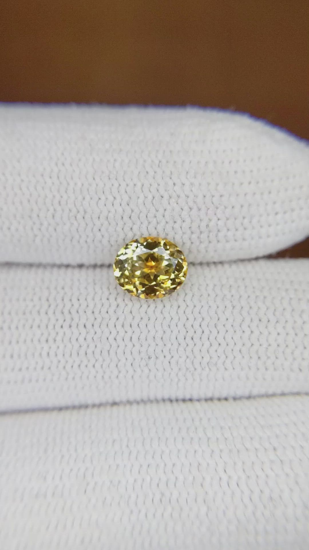 1.36 Ct. Bi Color Sapphire from Montana Size Video