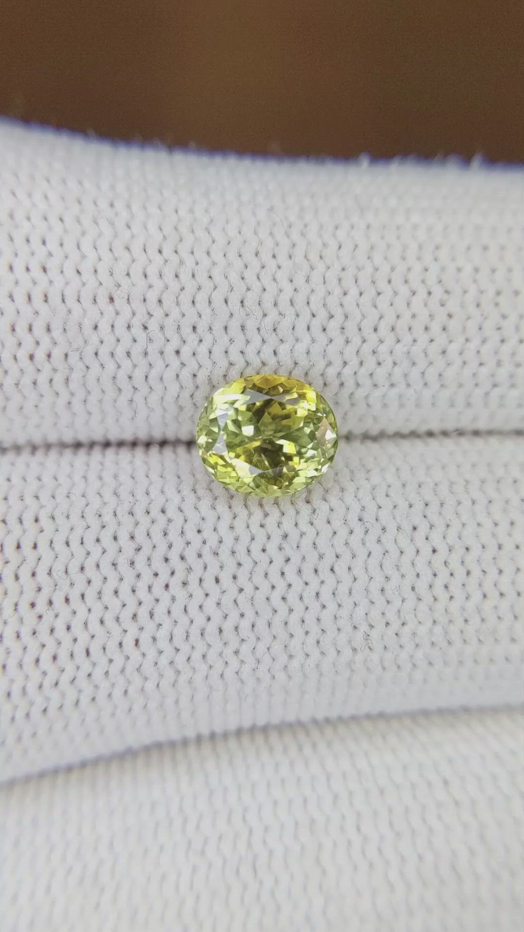 1.82 Ct. Bi Color Sapphire from Montana Size Video