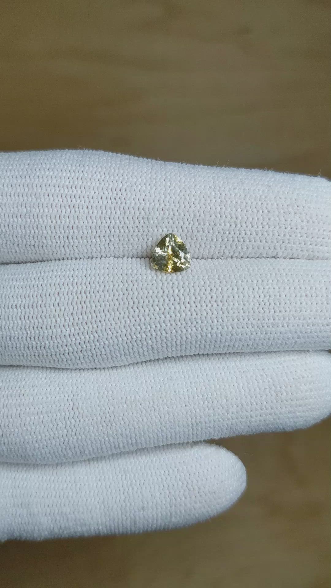 1.05 Ct. Bi Color Sapphire from Montana Size Video