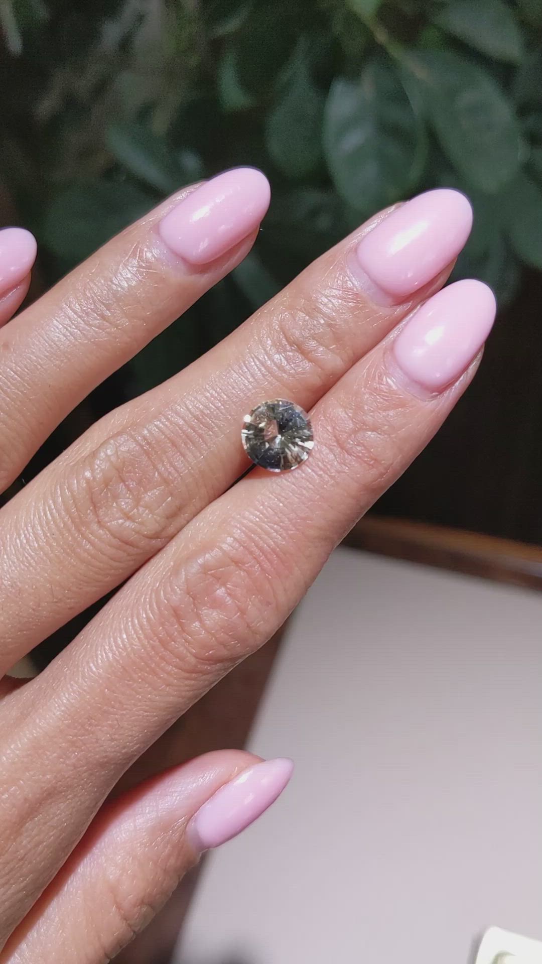 2.76 Ct. Bi Color / Parti Sapphire from Ceylon (Sri Lanka) Size Video