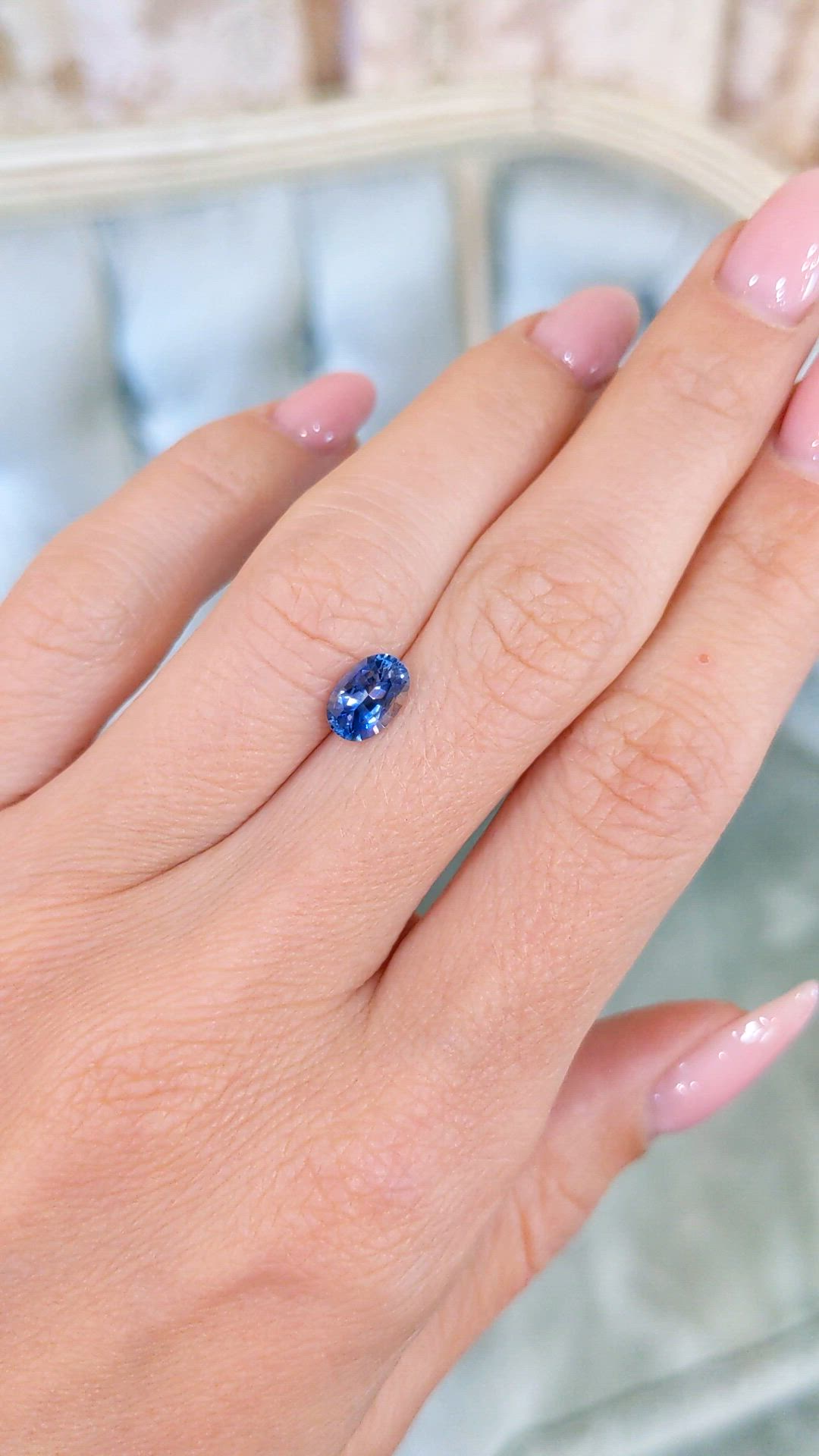 1.15 Ct. Bi Color Sapphire from Ceylon (Sri Lanka) Size Video
