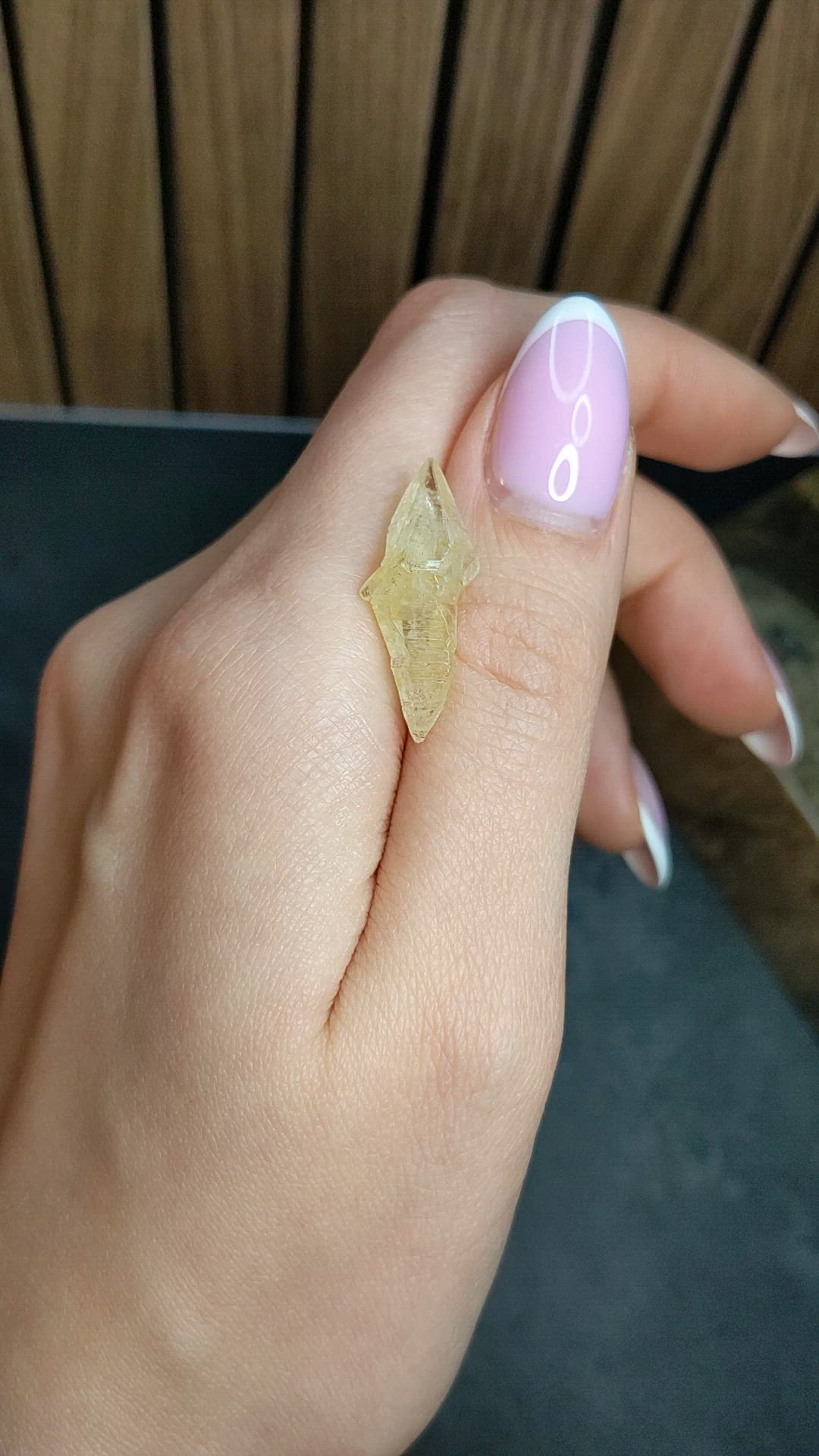 13.58 Ct. Yellow Rough Sapphire from Ceylon (Sri Lanka) Size Video
