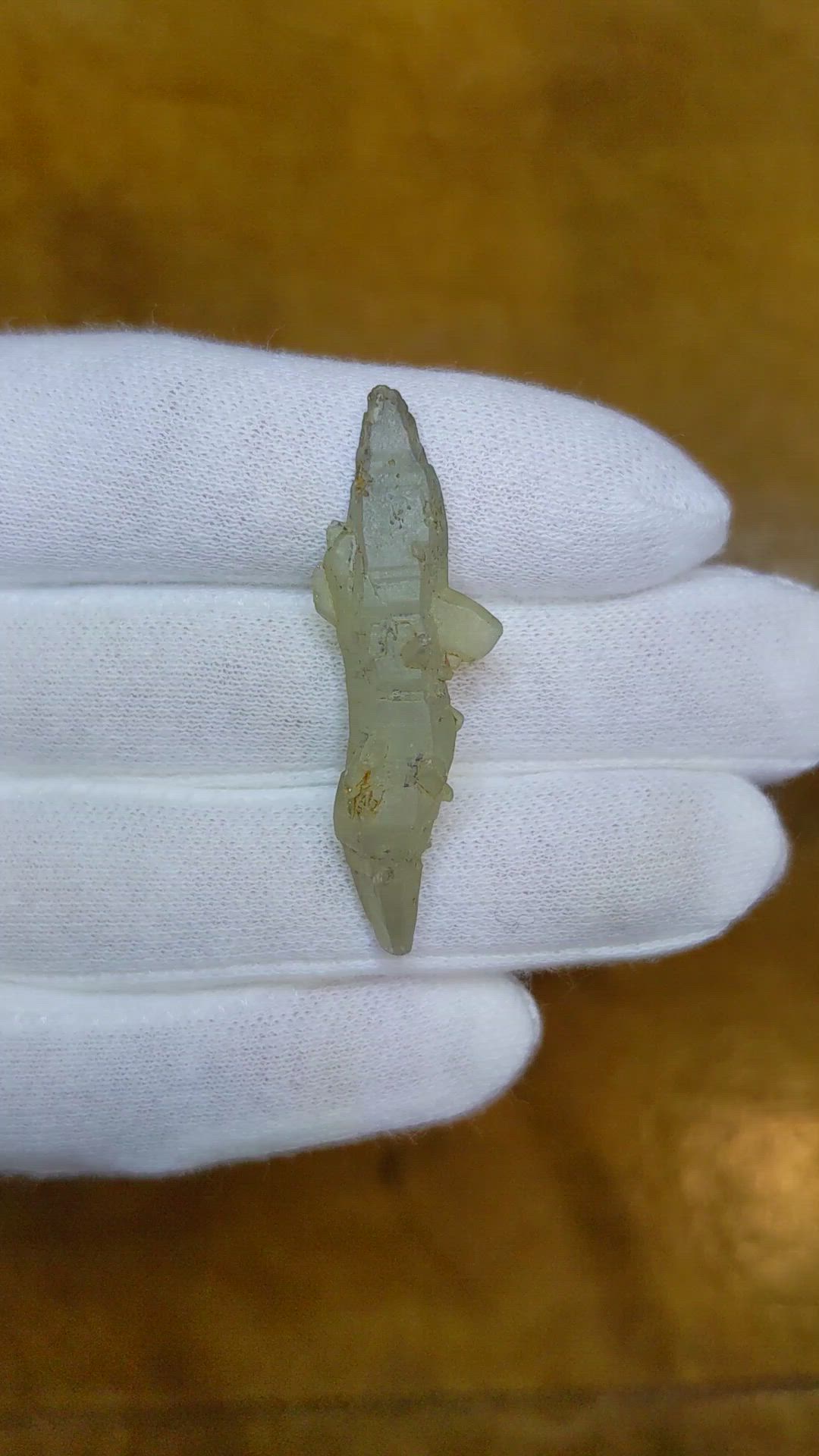 24.04 Ct. Yellow Sapphire Crystal from Ceylon (Sri Lanka) Size Video