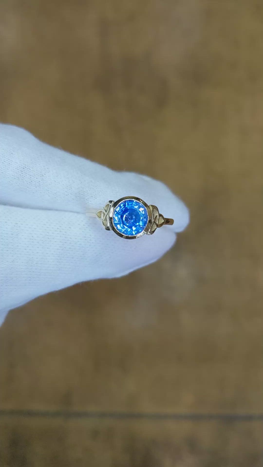 1.76 Ct. Blue Sapphire Bezel Ring, 14K Yellow Gold Size Video