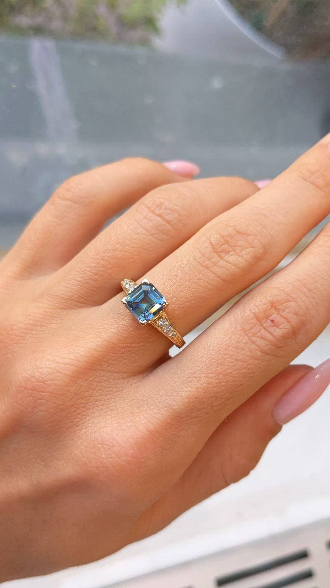 2.06 Ct. Bi Color Sapphire and Natural Diamond Antique Style Ring, 14K Yellow Gold Size Video