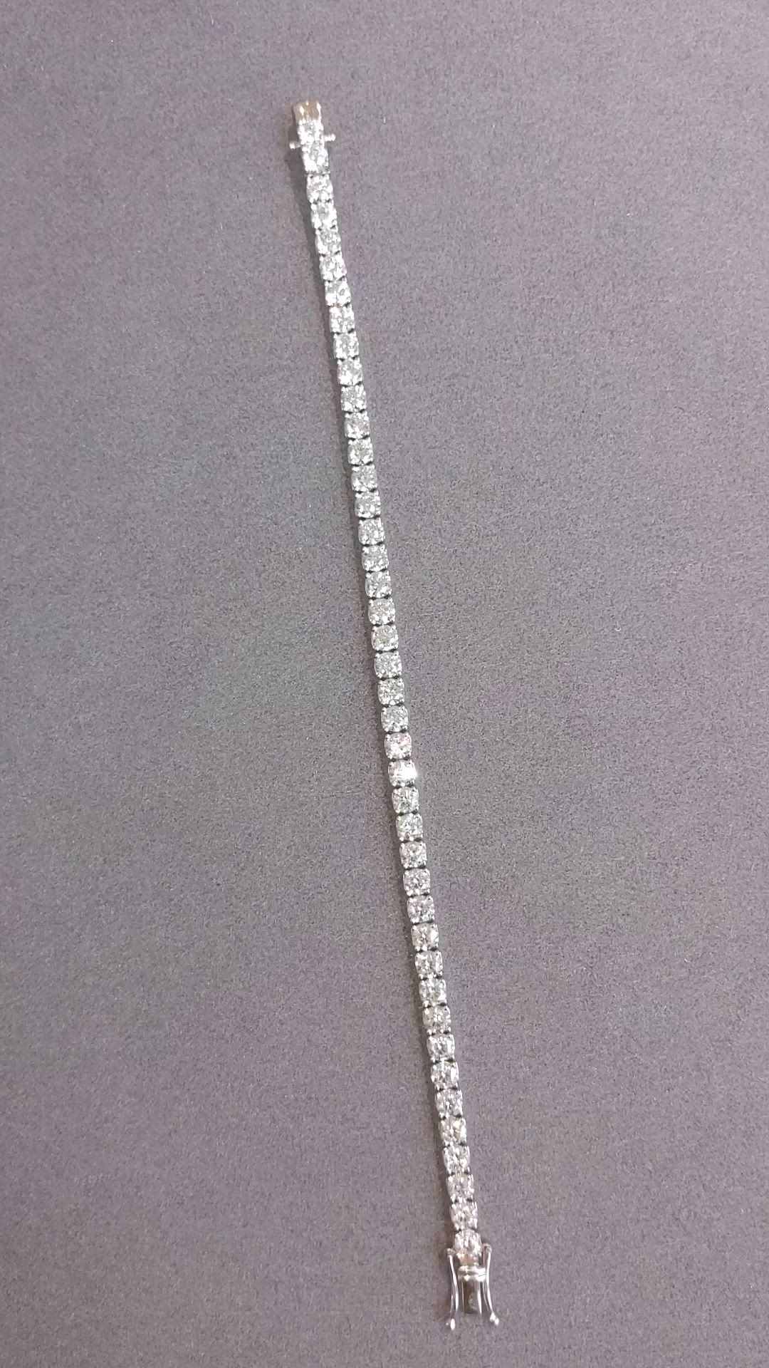 10.52&nbsp;Ct.Tw.Total Carat Weight Natural Diamond Pave Bracelet, 14K White Gold Size Video