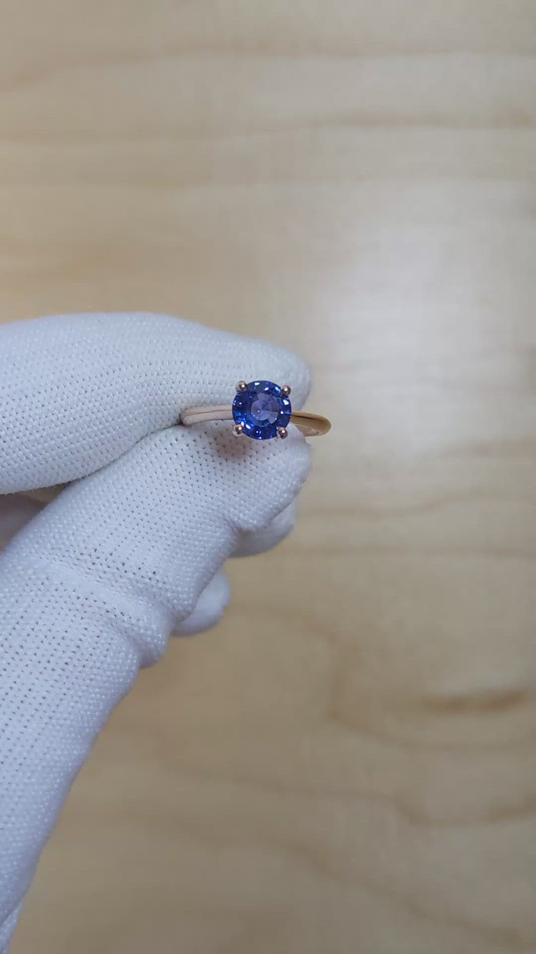 1.28 Ct. Blue Sapphire Solitaire Ring, 14K Rose Gold Size Video
