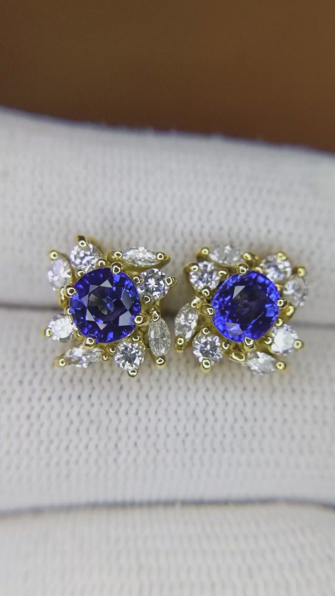 1.51 Ct.Tw. Blue Sapphire and Natural Diamond Studs Earrings, 18K Yellow Gold Size Video