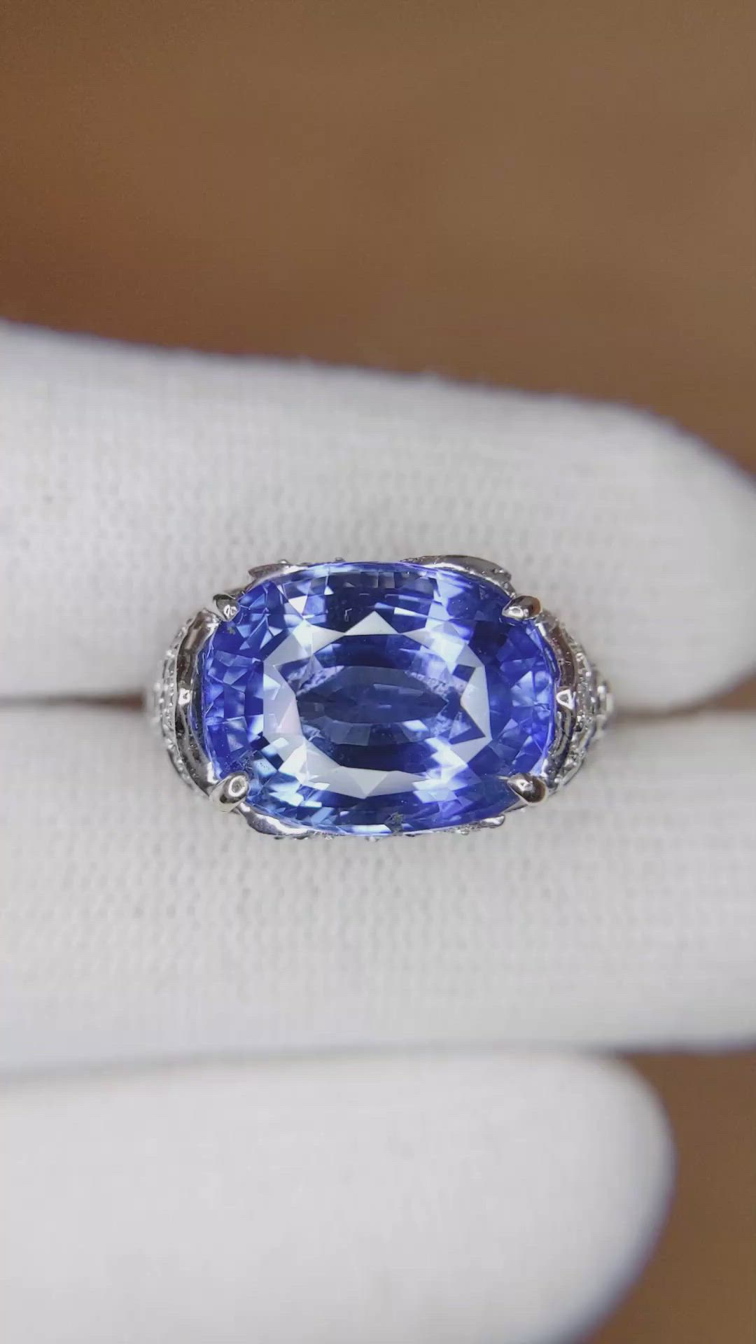 9.07 Ct. Blue Sapphire and Natural Diamond Antique Style Ring, 14K Yellow Gold Size Video