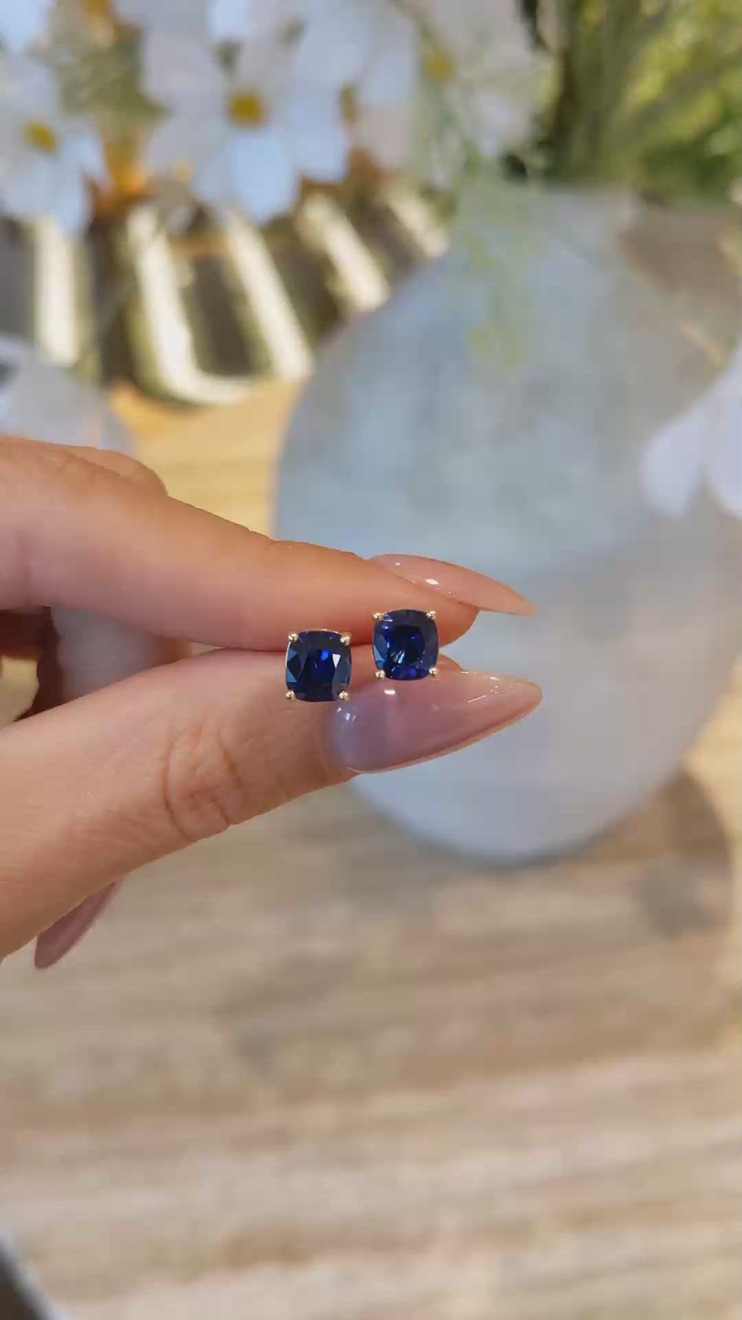 3.07 Ct.Tw. Blue Sapphire Studs Earrings, 18K Yellow Gold Size Video
