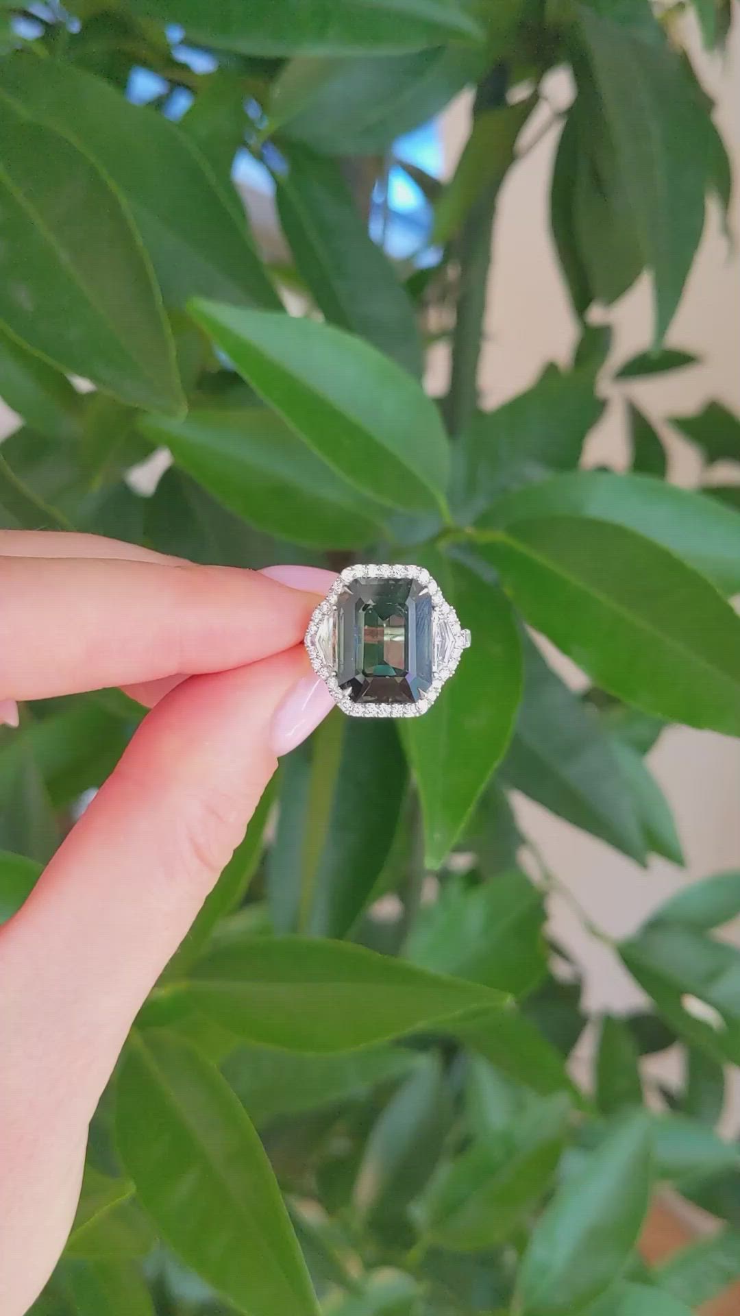 10.00 Ct. Green Sapphire and Natural Diamond Three Stone Ring, 18K White Gold Size Video