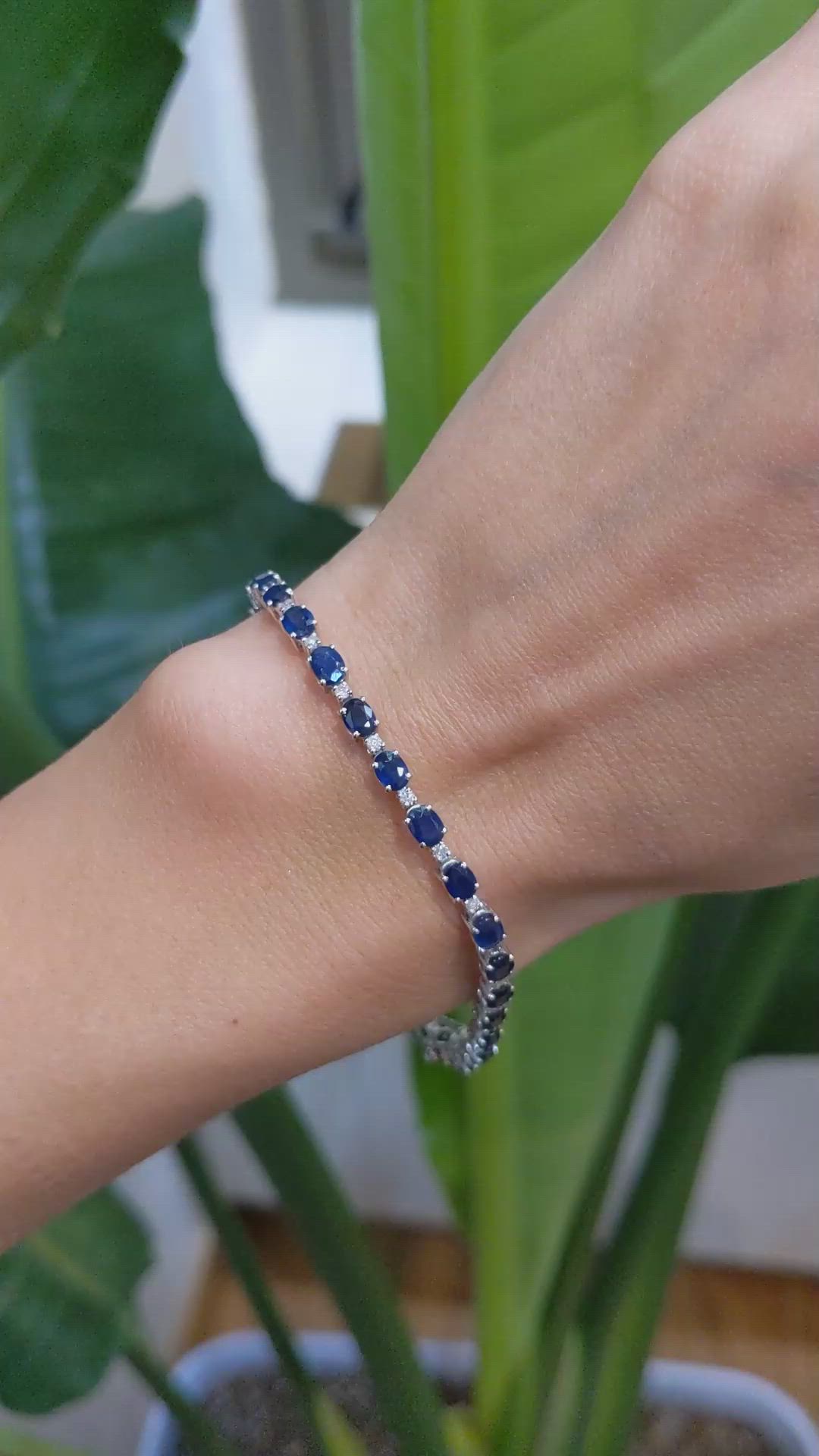 7.38&nbsp;Ct.Tw.Total Carat Weight Blue Sapphire and Natural Diamond Tennis/Line Bracelet, 18K White Gold Size Video