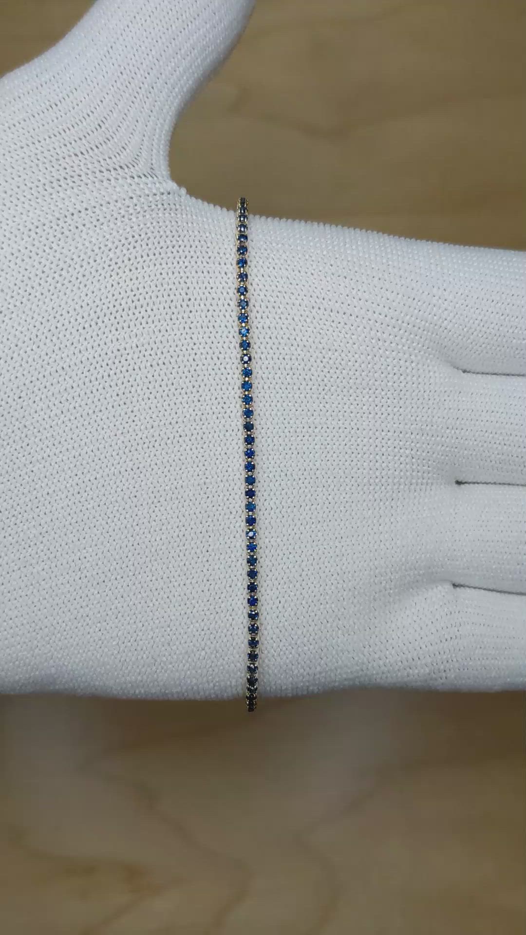 1.56&nbsp;Ct.Tw.Total Carat Weight Blue Sapphire Tennis/Line Bracelet, 14K Yellow Gold Size Video