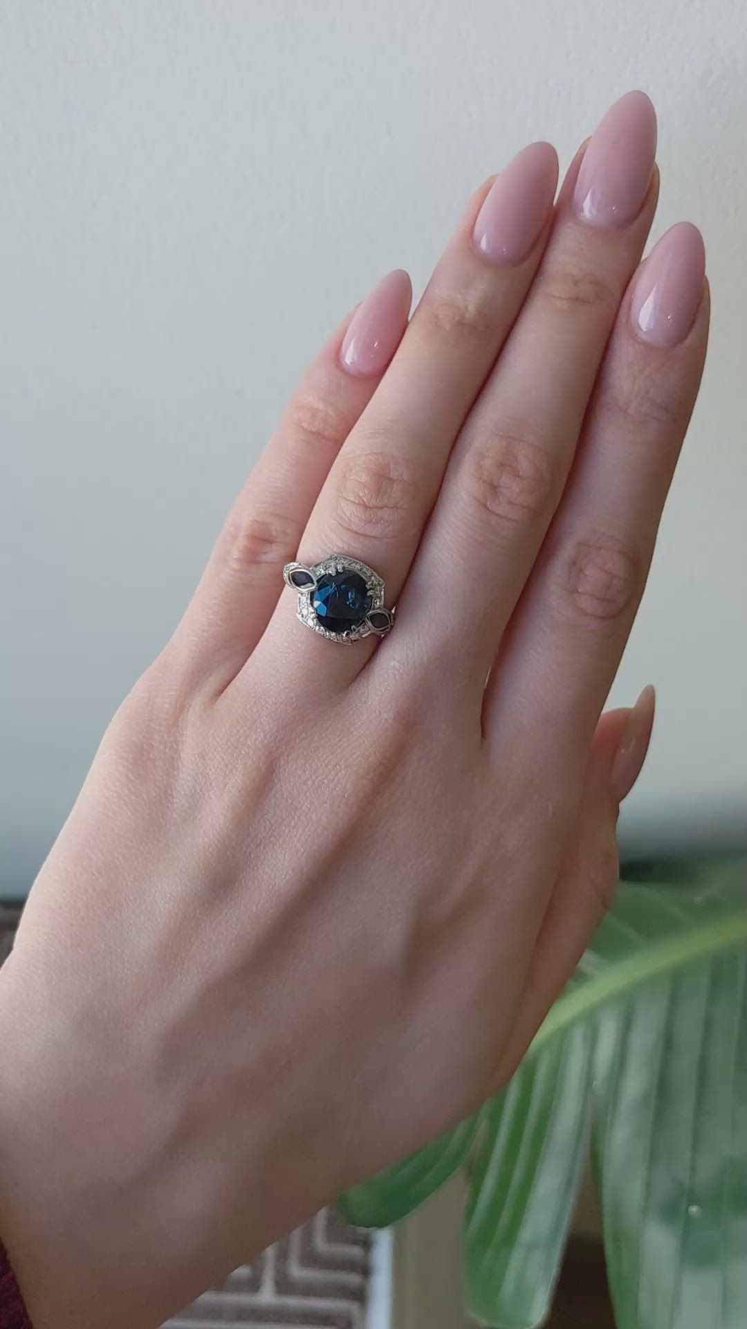 4.05 Ct. Mixed Sapphire and Natural Diamond Antique Style Ring, 18K White Gold Size Video