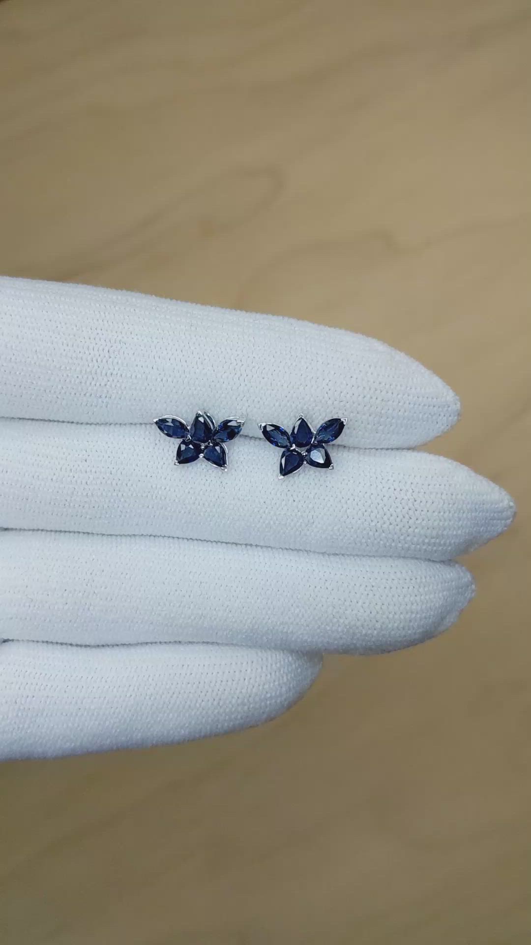 1.65&nbsp;Ct.Tw.Total Carat Weight Blue Sapphire Studs Earrings, 14K White Gold Size Video