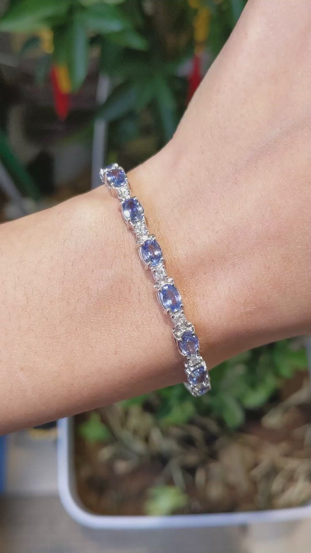 10.50&nbsp;Ct.Tw.Total Carat Weight Blue Sapphire and Natural Diamond Tennis/Line Bracelet, 14K White Gold Size Video