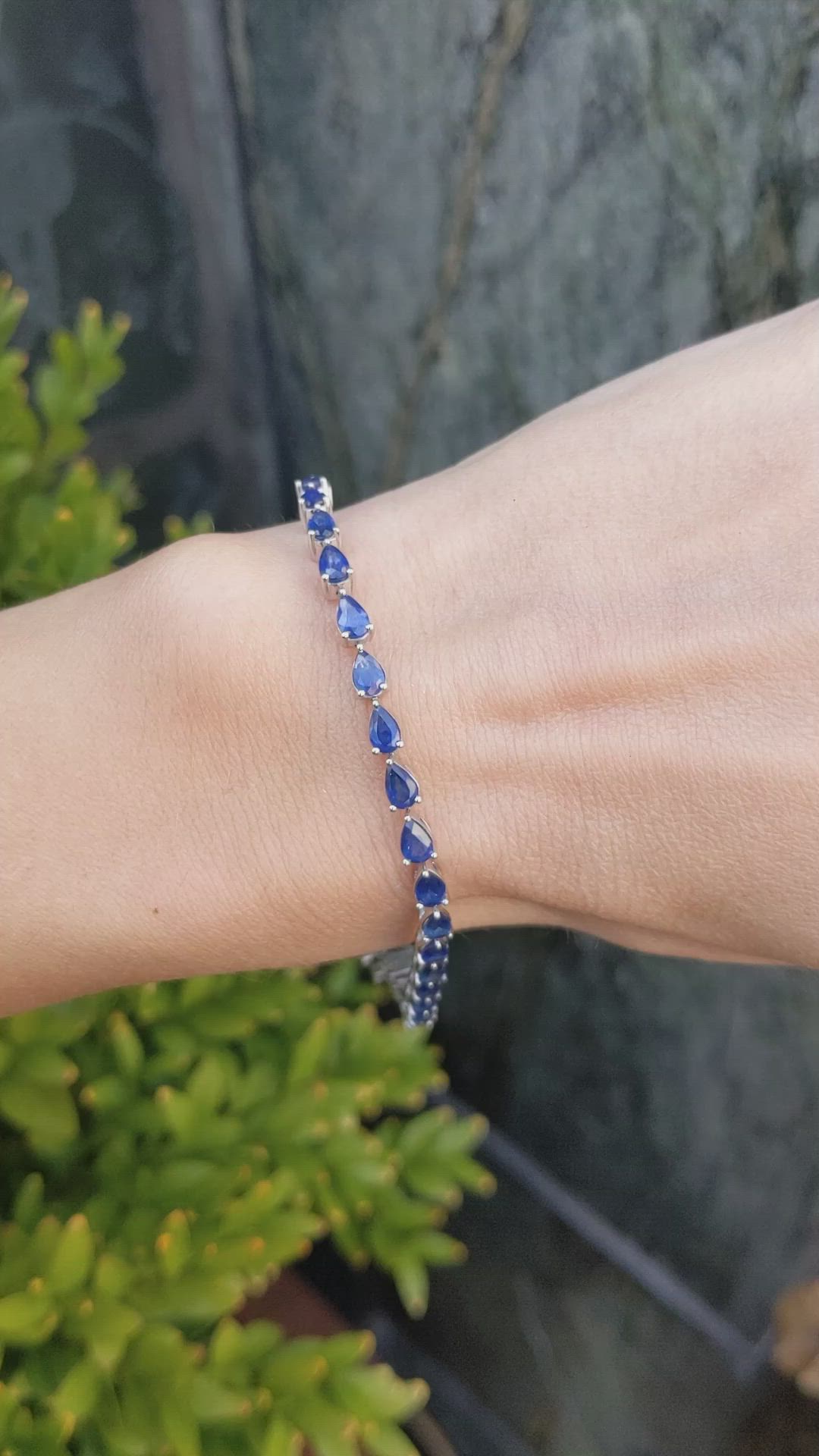 8.18 Ct.Tw.Total Carat Weight Blue Sapphire Tennis/Line Bracelet, 14K White Gold Size Video