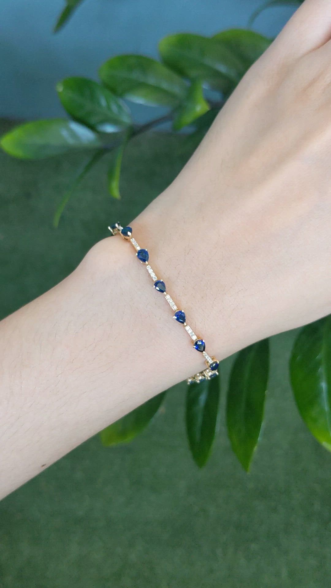 4.05 Ct.Tw.Total Carat Weight Blue Sapphire and Natural Diamond Tennis/Line Bracelet, 18K Yellow Gold Size Video