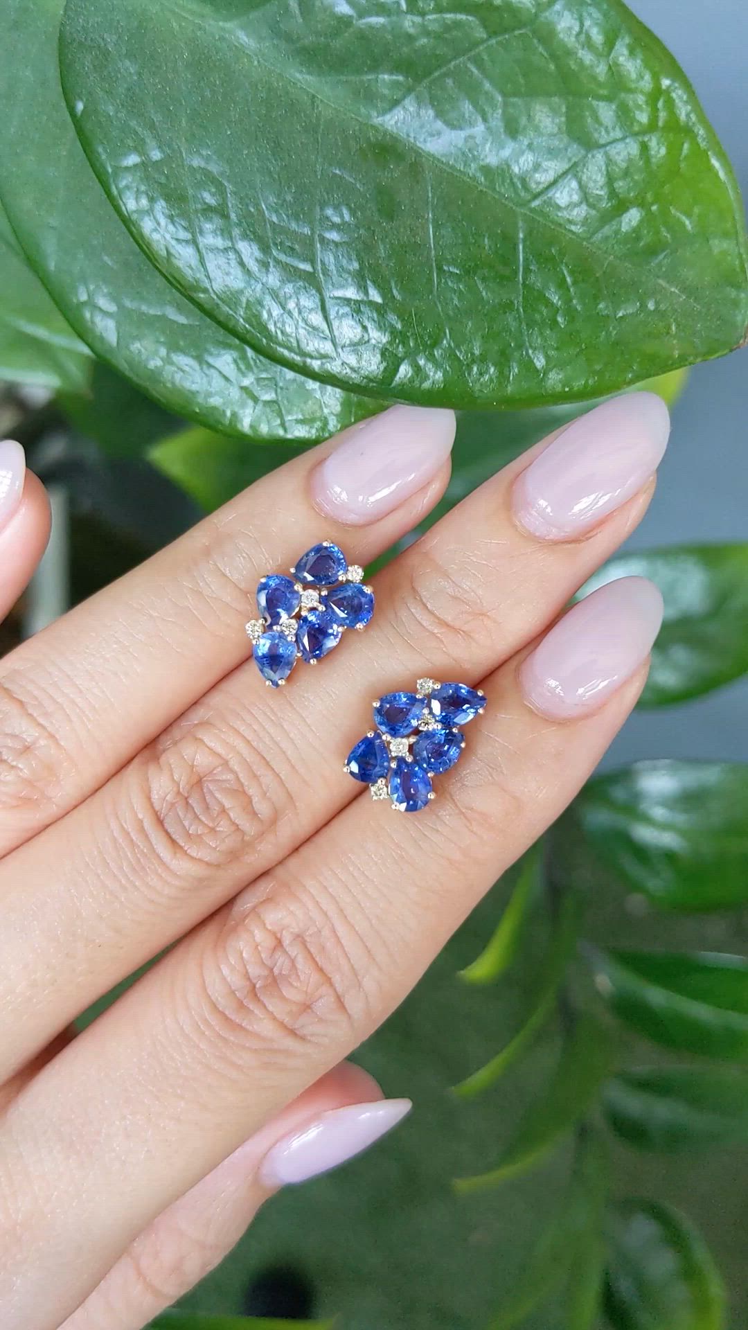 4.01 Ct.Tw.Total Carat Weight Blue Sapphire and Natural Diamond Studs Earrings, 14K Yellow Gold Size Video