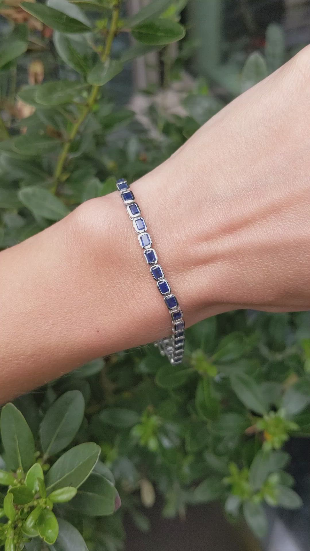 7.79&nbsp;Ct.Tw.Total Carat Weight Blue Sapphire Tennis/Line Bracelet, 14K White Gold Size Video