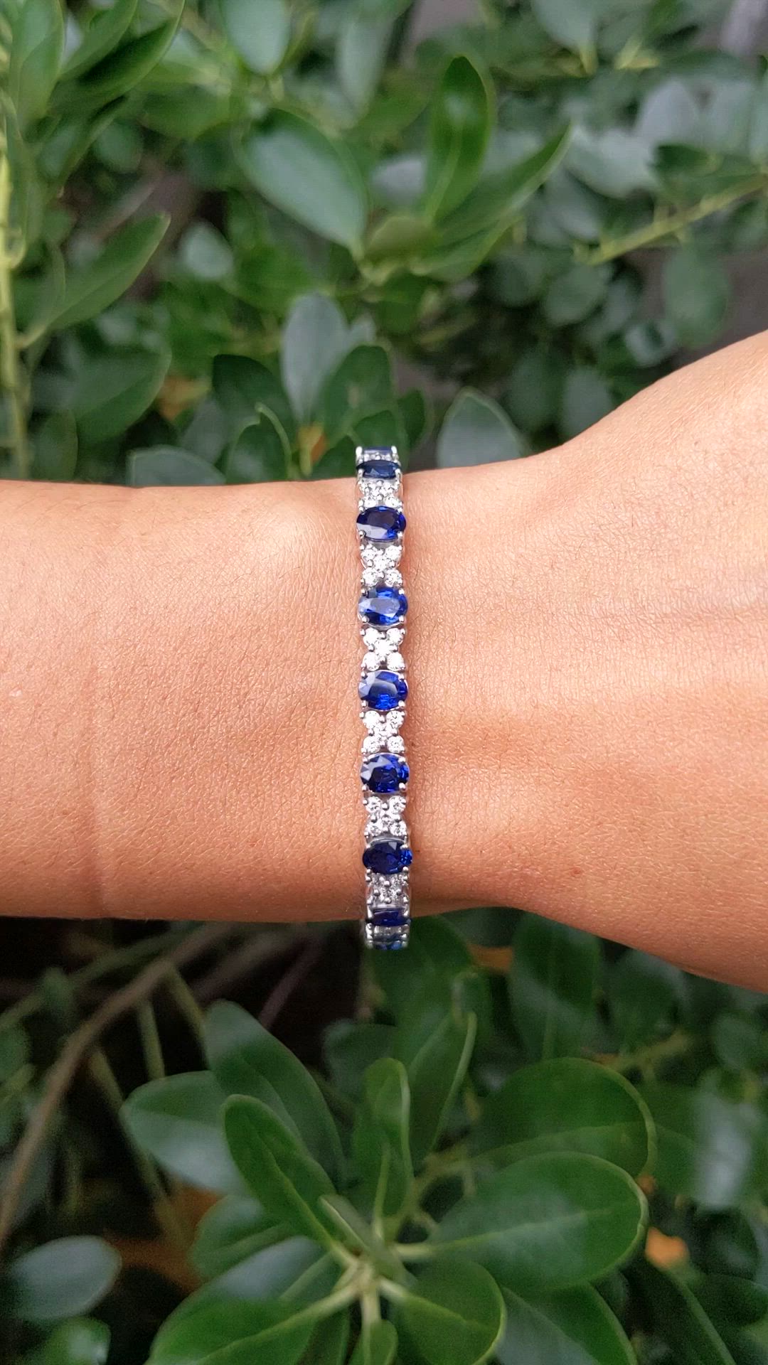 8.90 Ct.Tw.Total Carat Weight Blue Sapphire and Natural Diamond Tennis/Line Bracelet, Platinum 600 Size Video