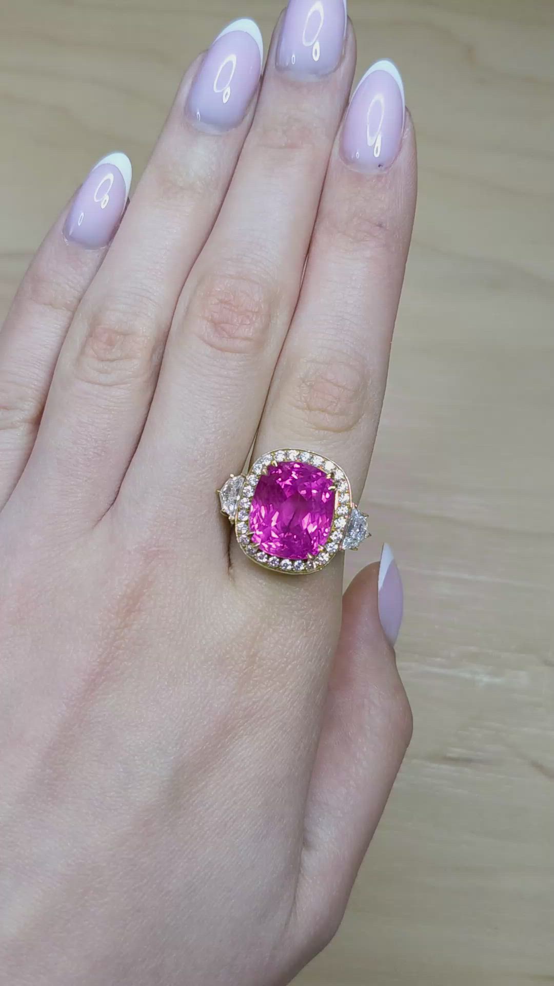 16.89 Ct. Pink Sapphire and Natural Diamond Antique Style Ring, 18K Yellow Gold Size Video