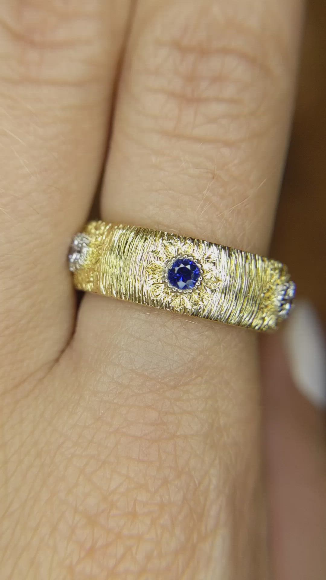 0.54 Ct. Blue Sapphire and Natural Diamond Antique Style Ring, 18K Yellow Gold Size Video