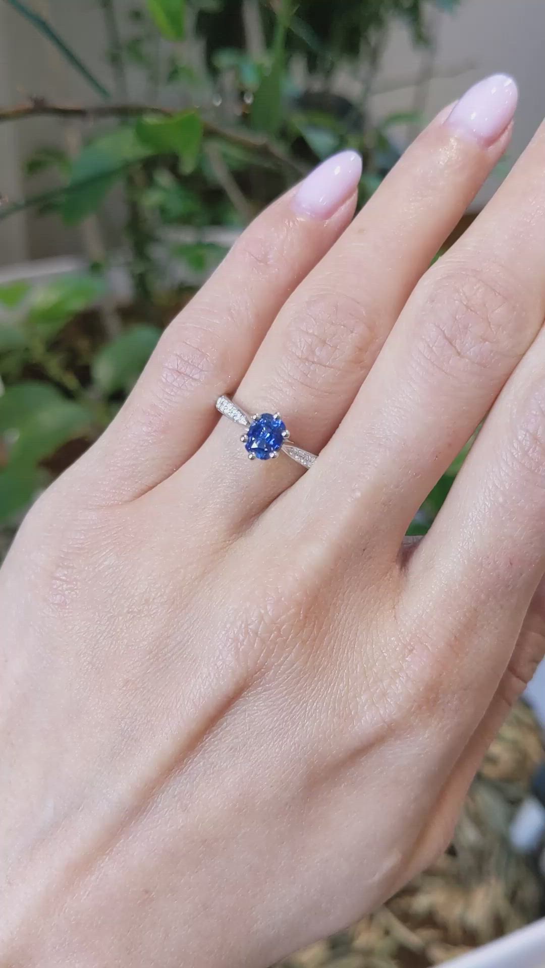 1.02 Ct. Blue Sapphire and Natural Diamond Antique Style Ring, 18K White Gold Size Video