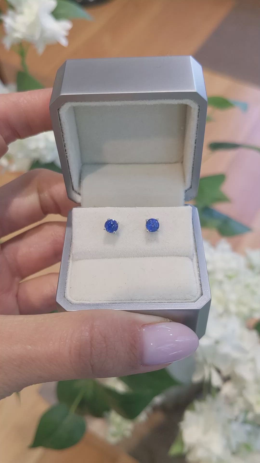 0.65&nbsp;Ct.Tw.Total Carat Weight Blue Sapphire Studs Earrings, 14K White Gold Size Video