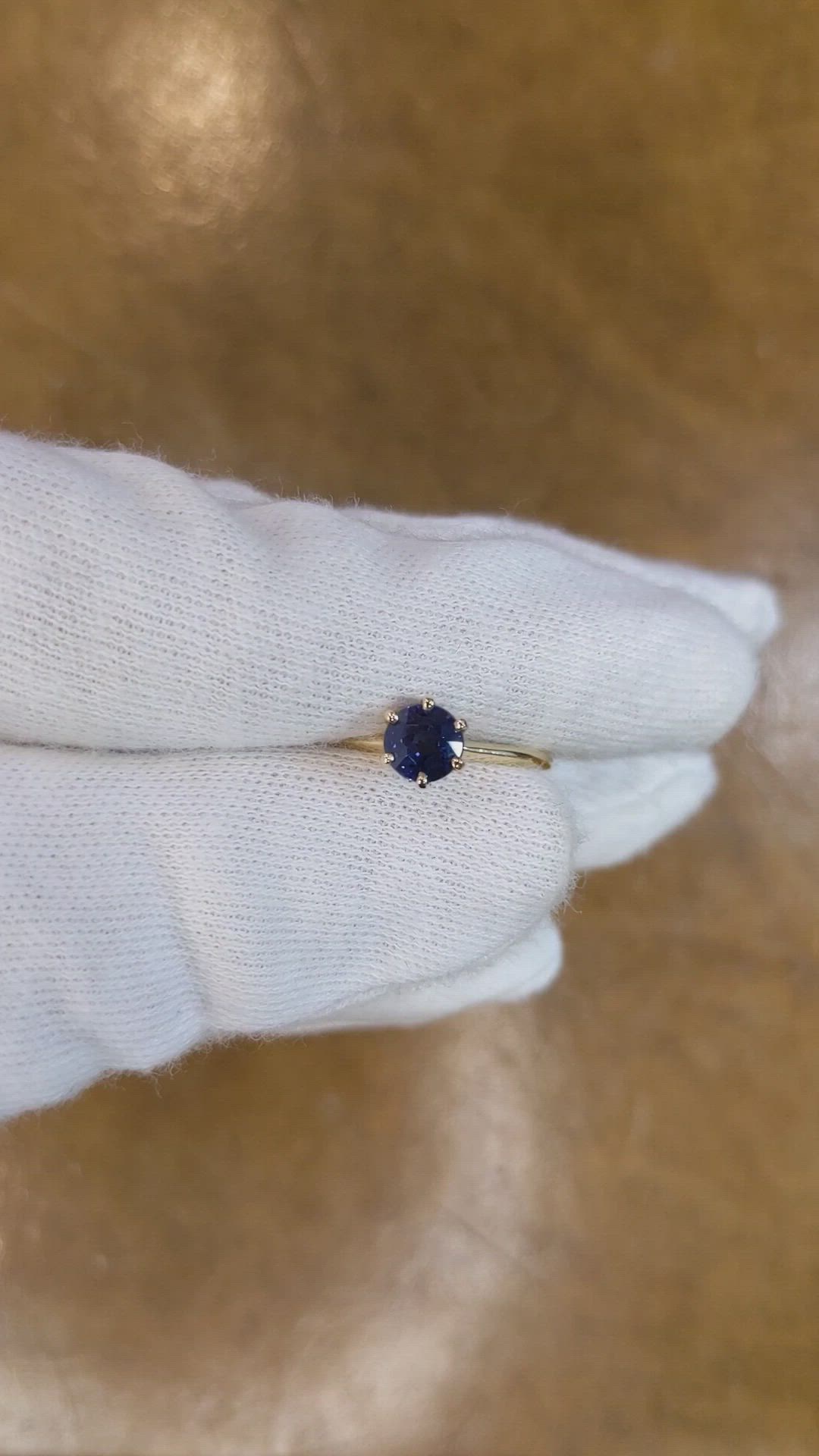 0.90 Ct. Blue Sapphire Solitaire Ring, 14K Yellow Gold Size Video