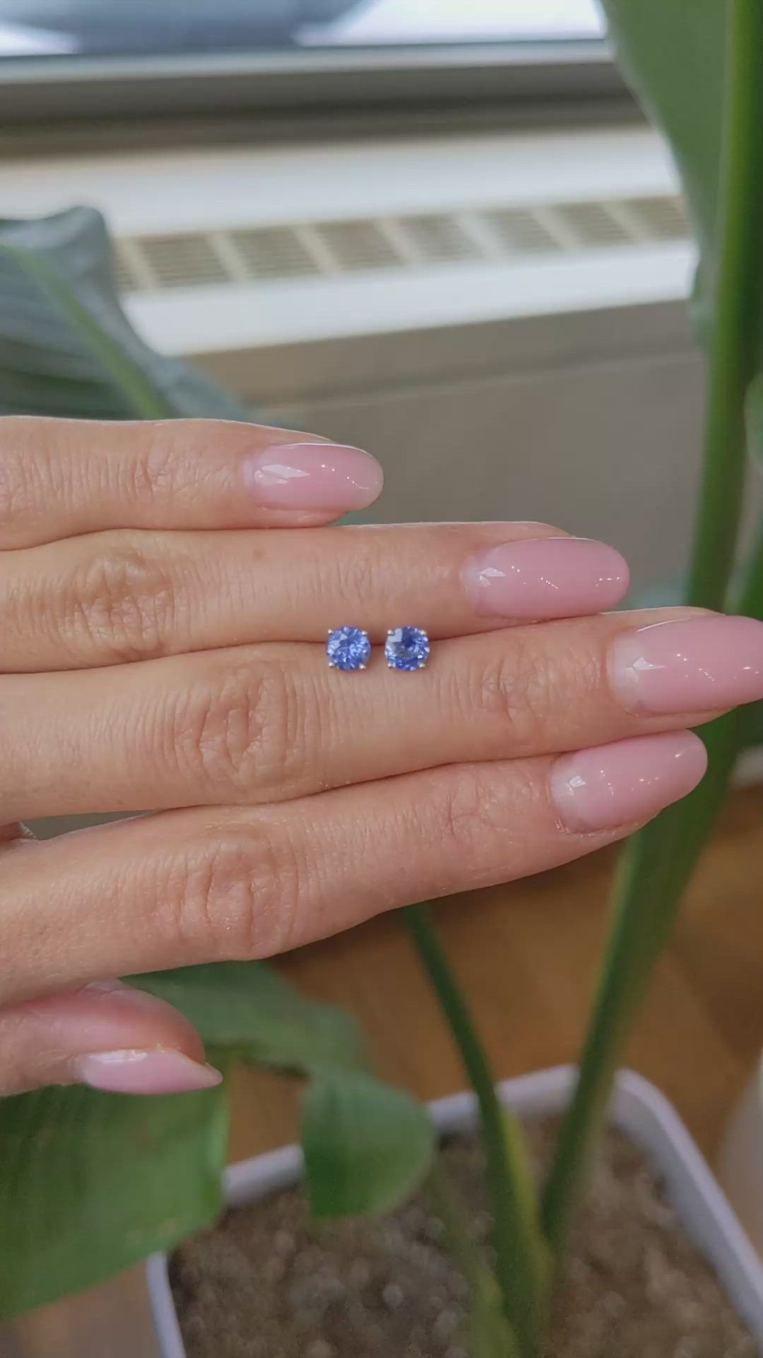 0.85&nbsp;Ct.Tw.Total Carat Weight Blue Sapphire Studs Earrings, 14K White Gold Size Video