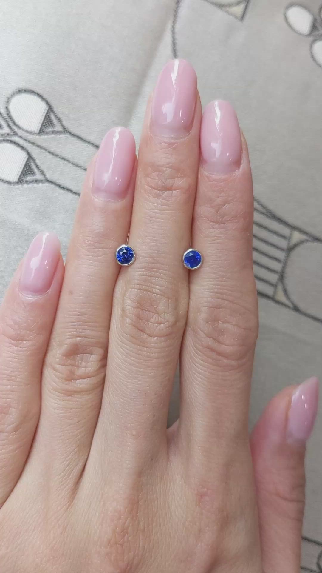 0.75&nbsp;Ct.Tw.Total Carat Weight Blue Sapphire Studs Earrings, 14K White Gold Size Video